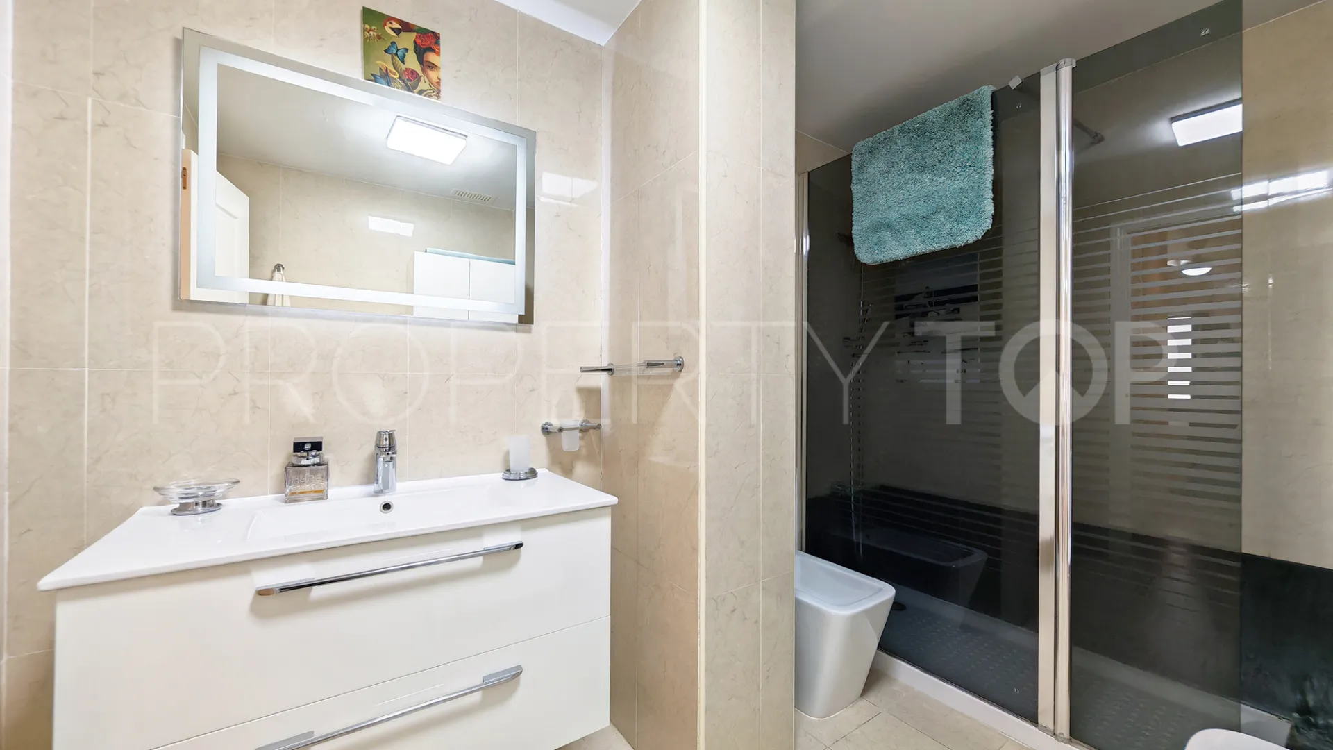 Nueva Andalucia 2 bedrooms apartment for sale