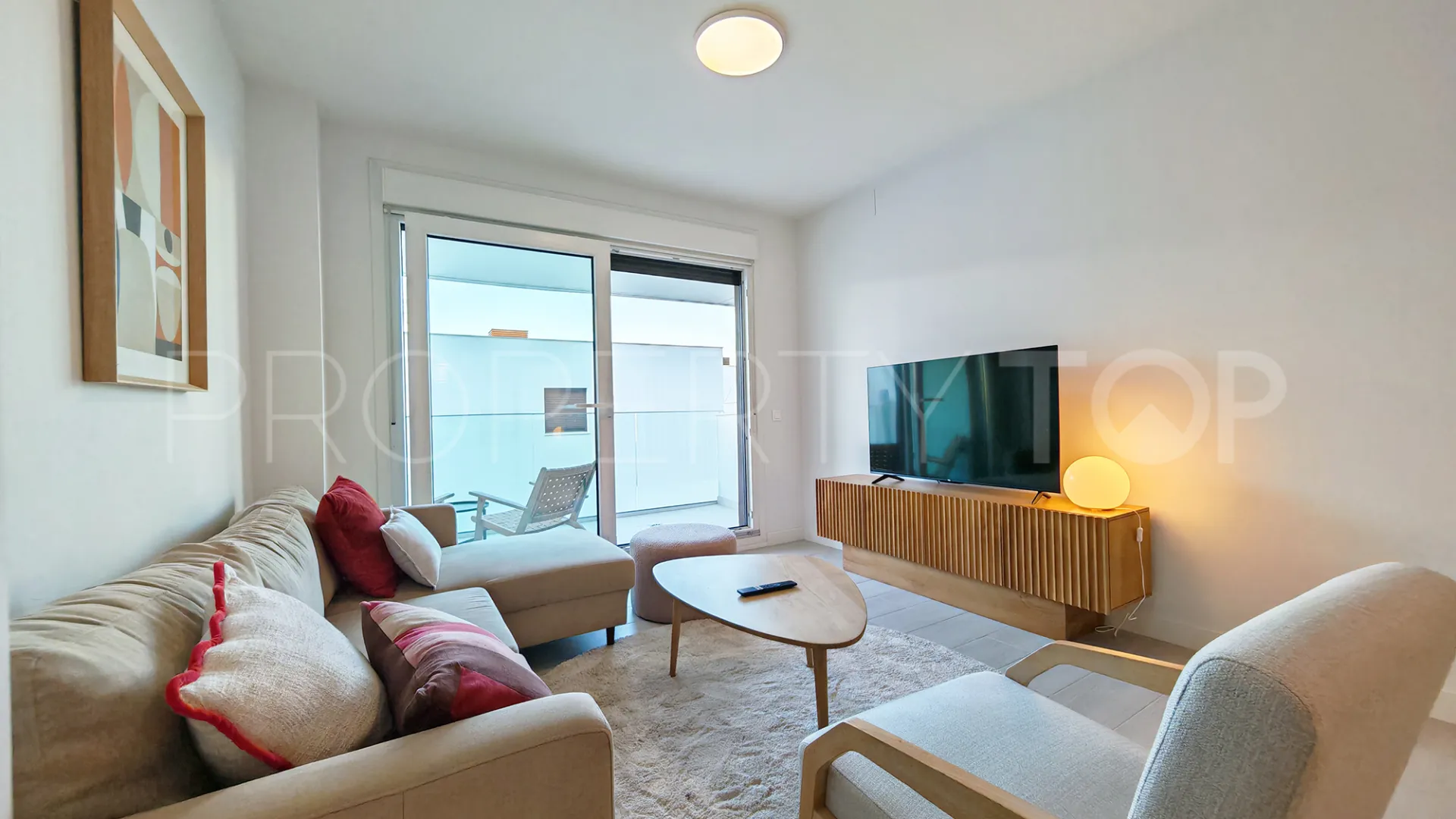Comprar apartamento planta baja en Estepona
