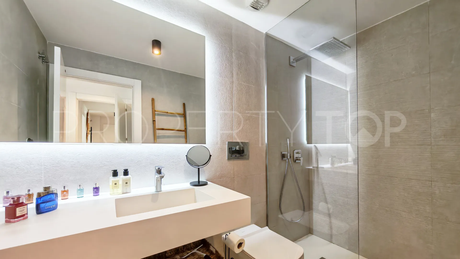 Cala de Mijas, apartamento planta baja en venta de 2 dormitorios