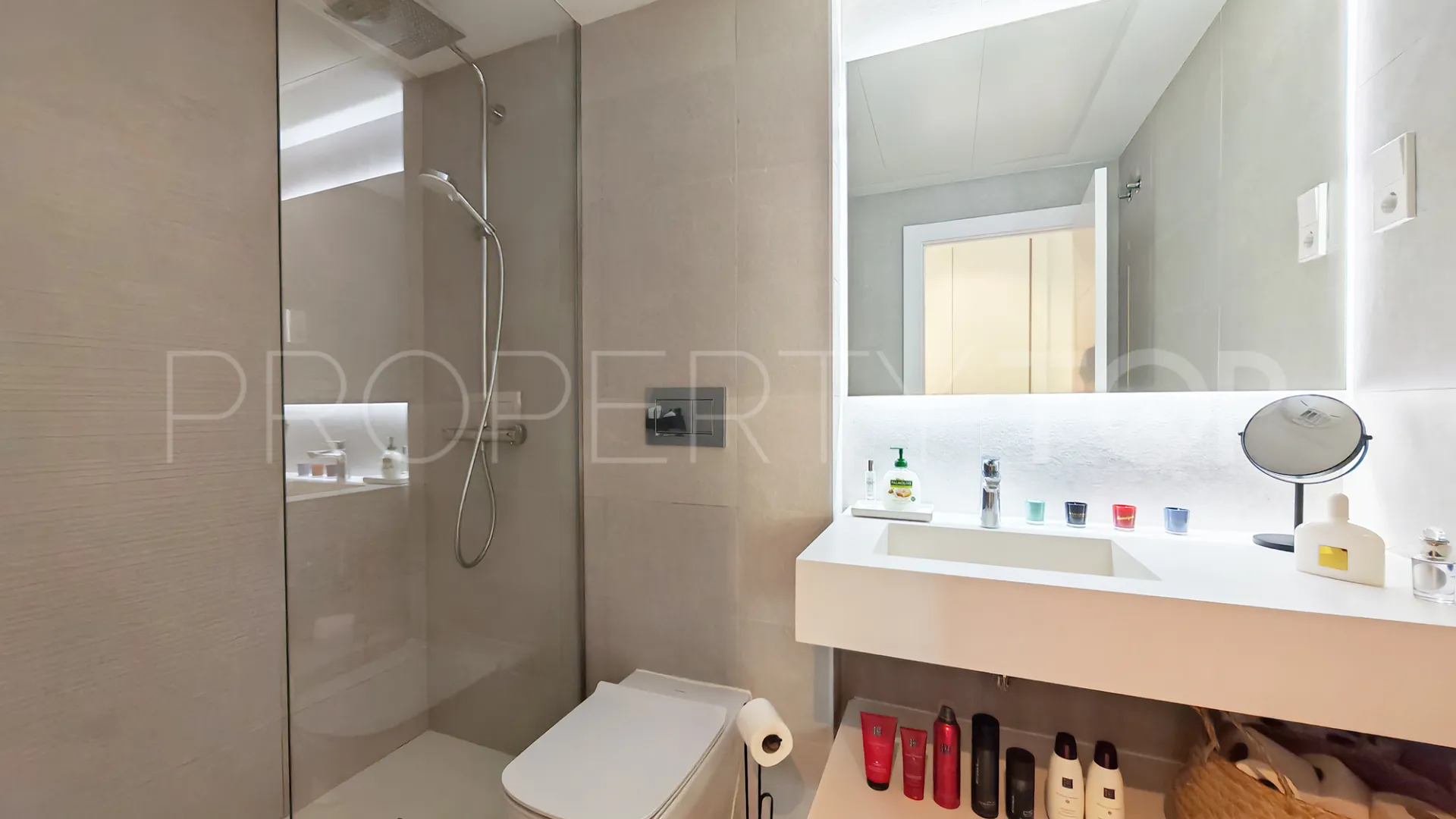 Cala de Mijas, apartamento planta baja en venta de 2 dormitorios