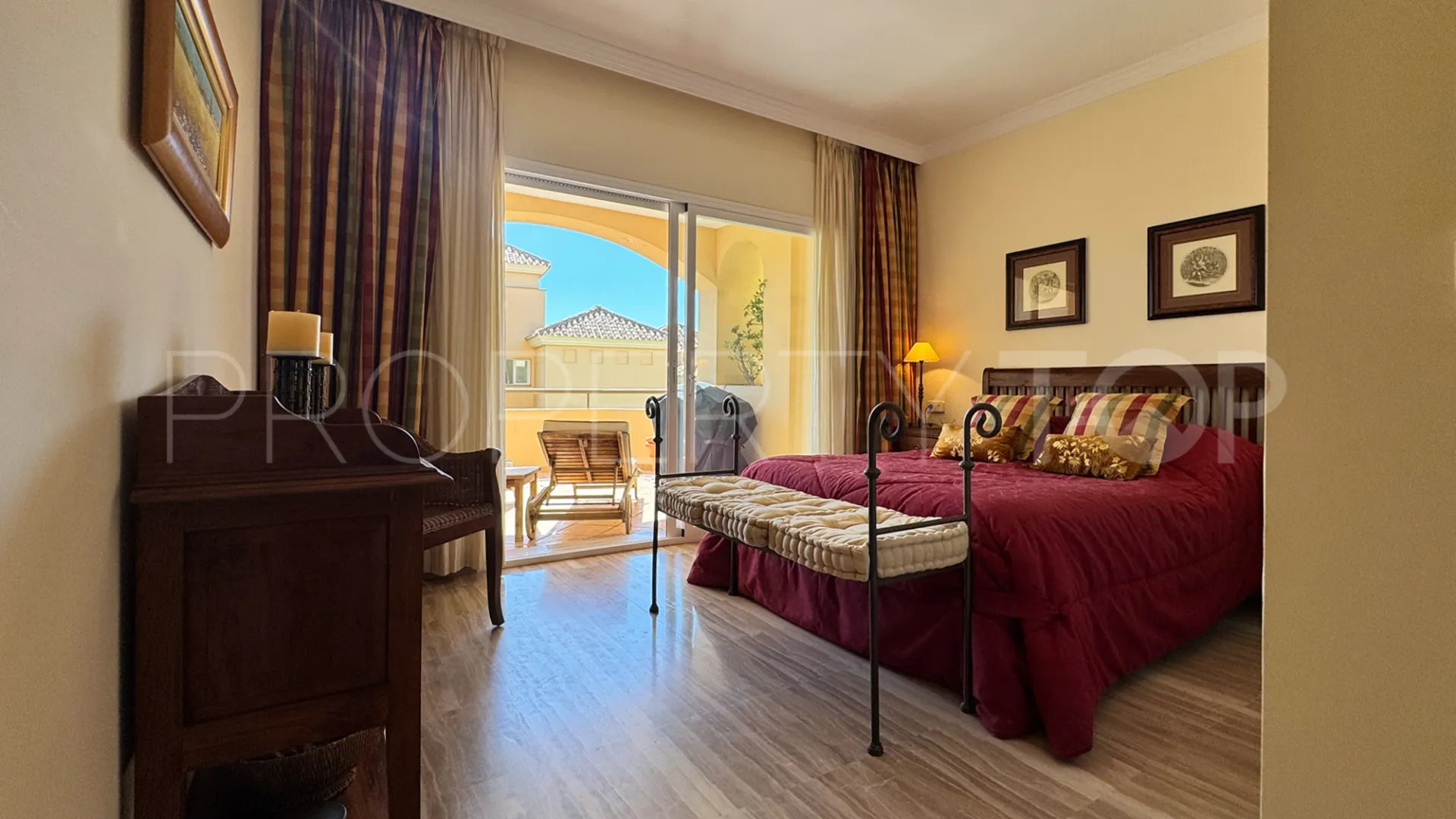 Se vende apartamento en Hacienda Elviria