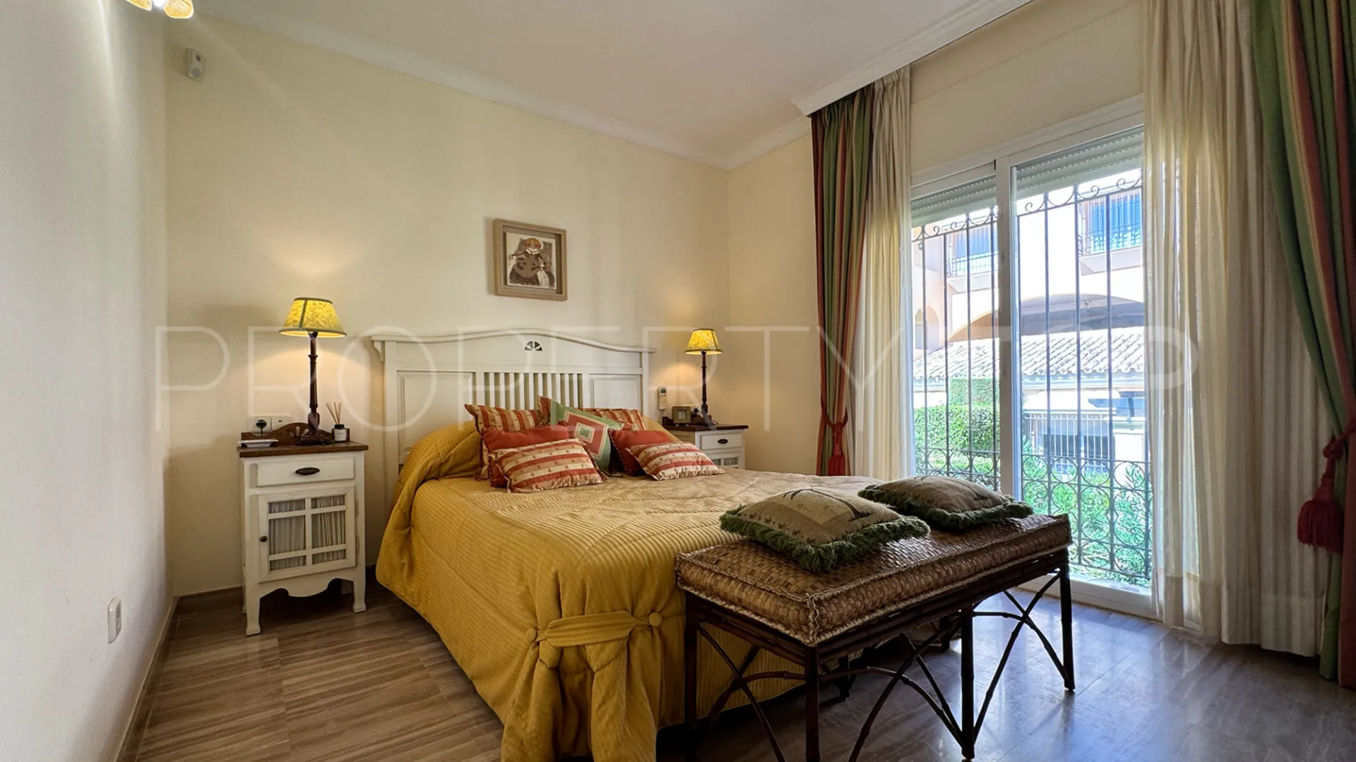 Se vende apartamento en Hacienda Elviria