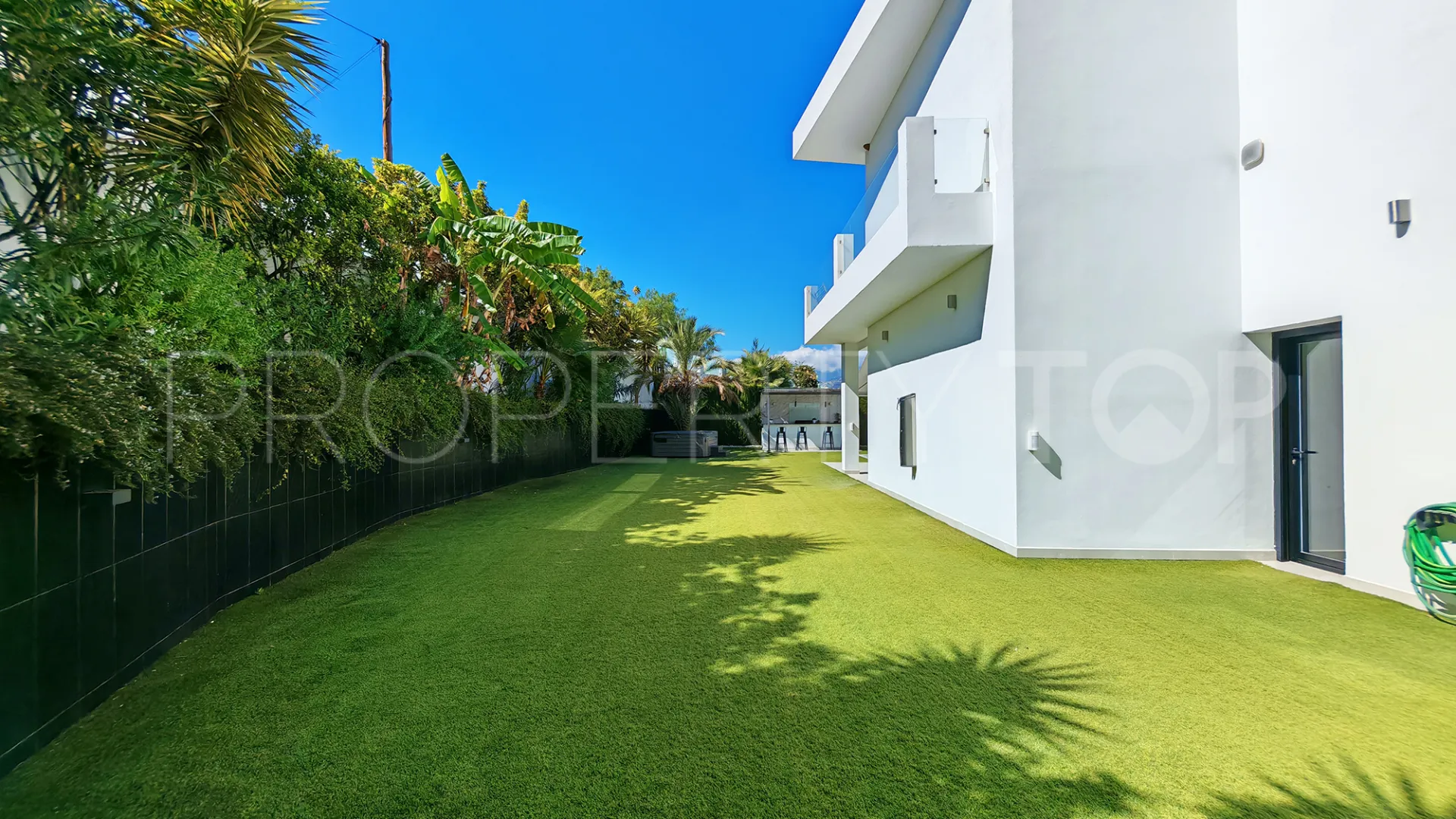 Comprar villa en El Rosario