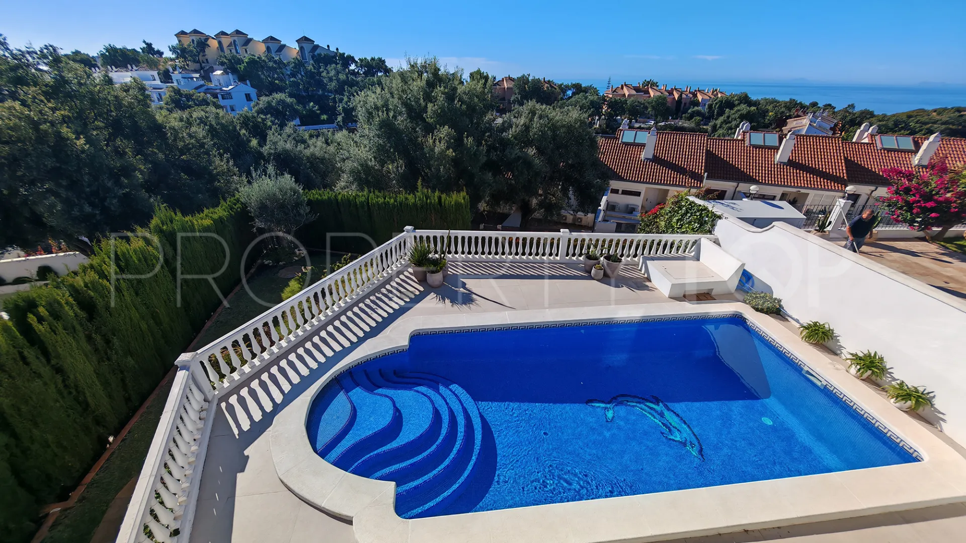 Buy La Mairena 4 bedrooms town house
