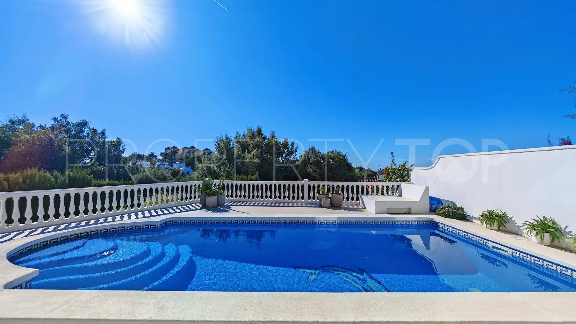 Buy La Mairena 4 bedrooms town house