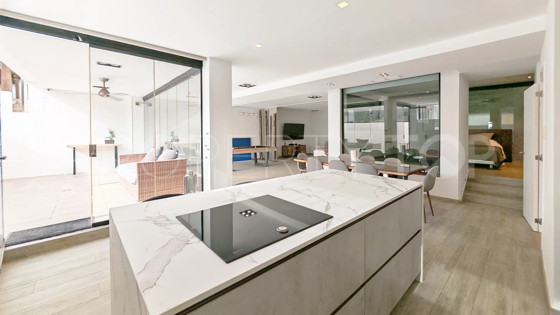 Villa a la venta en Riviera del Sol de 4 dormitorios