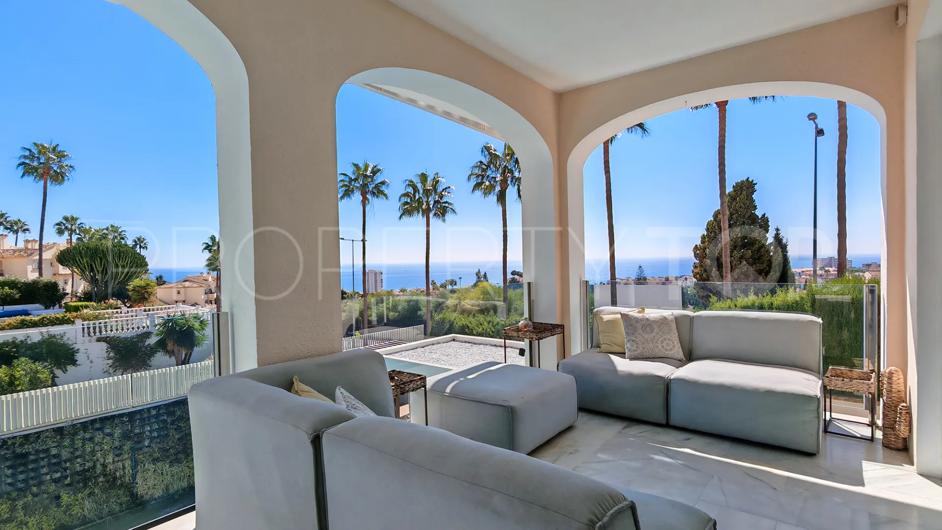 Villa a la venta en Riviera del Sol de 4 dormitorios