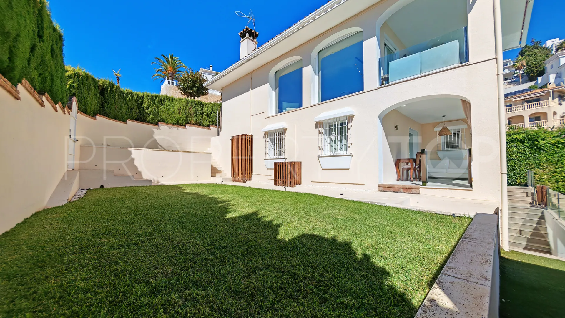 Villa a la venta en Riviera del Sol de 4 dormitorios