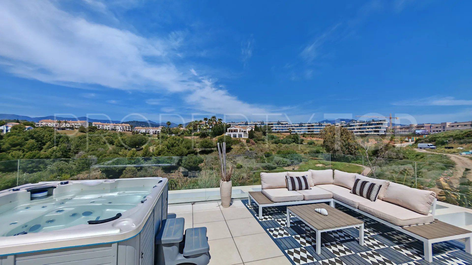 5 bedrooms La Resina Golf villa for sale