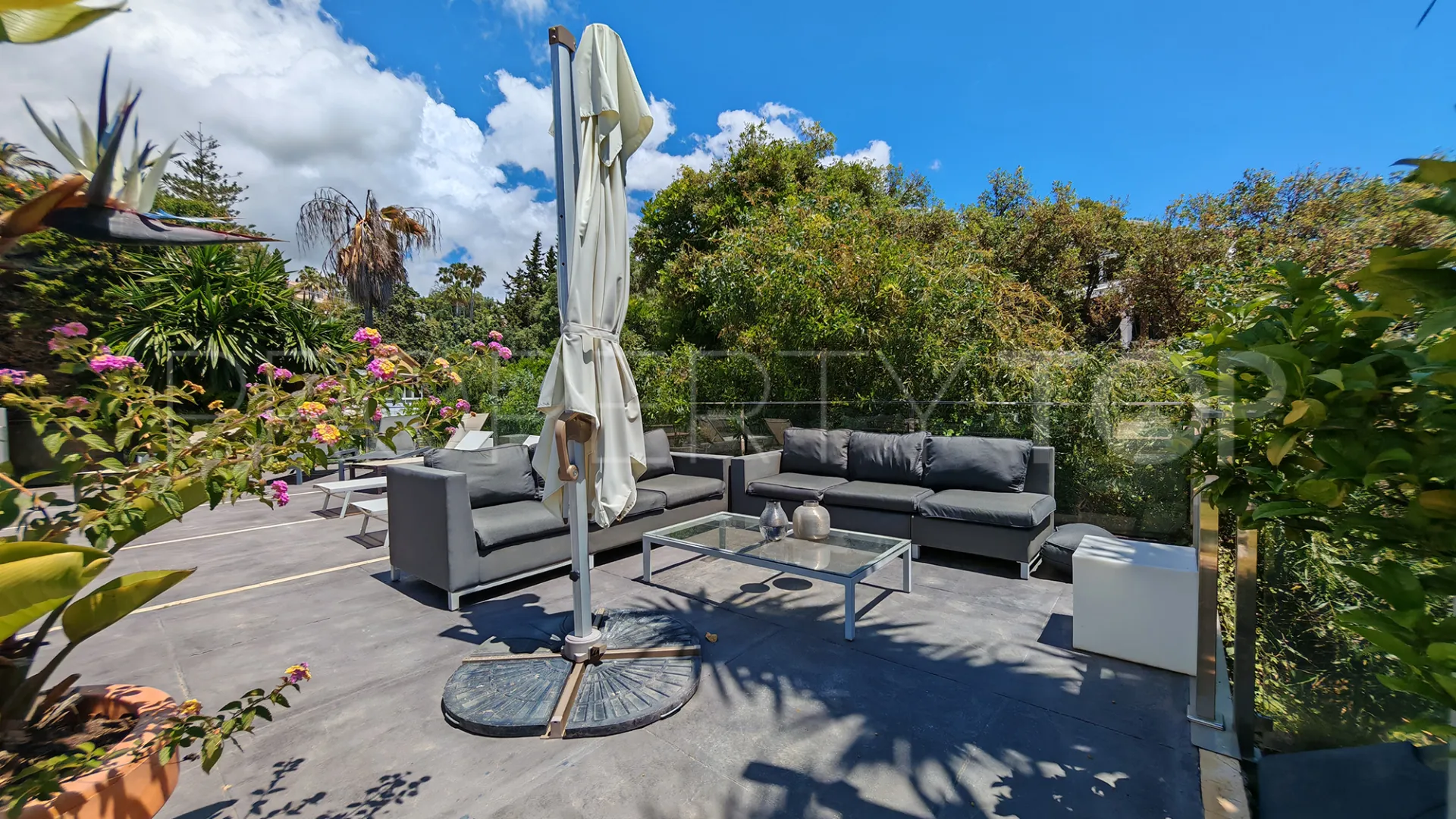 Villa de 3 dormitorios en venta en El Rosario
