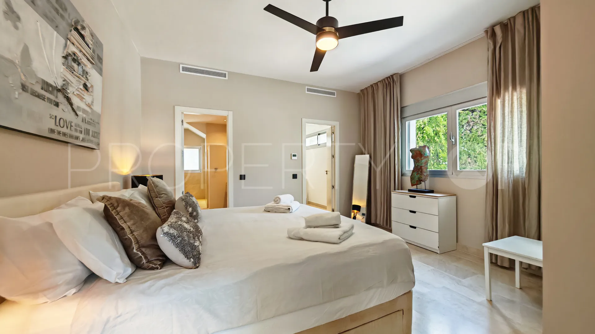 Villa de 3 dormitorios en venta en El Rosario