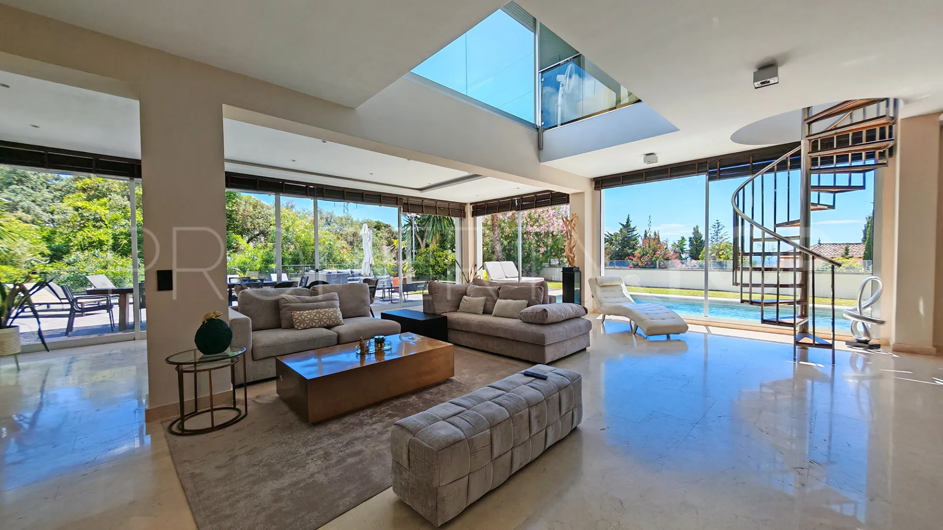 Villa de 3 dormitorios en venta en El Rosario