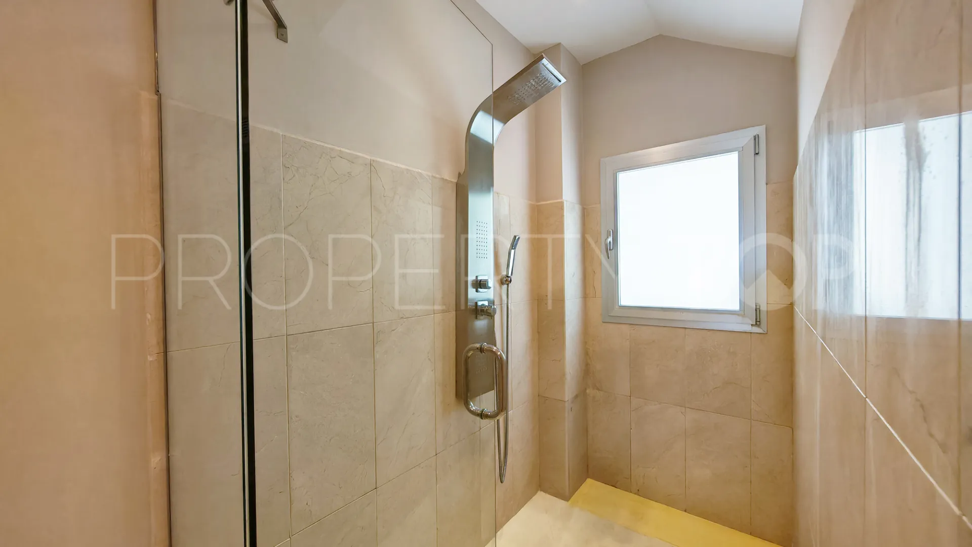 Villa de 3 dormitorios en venta en El Rosario
