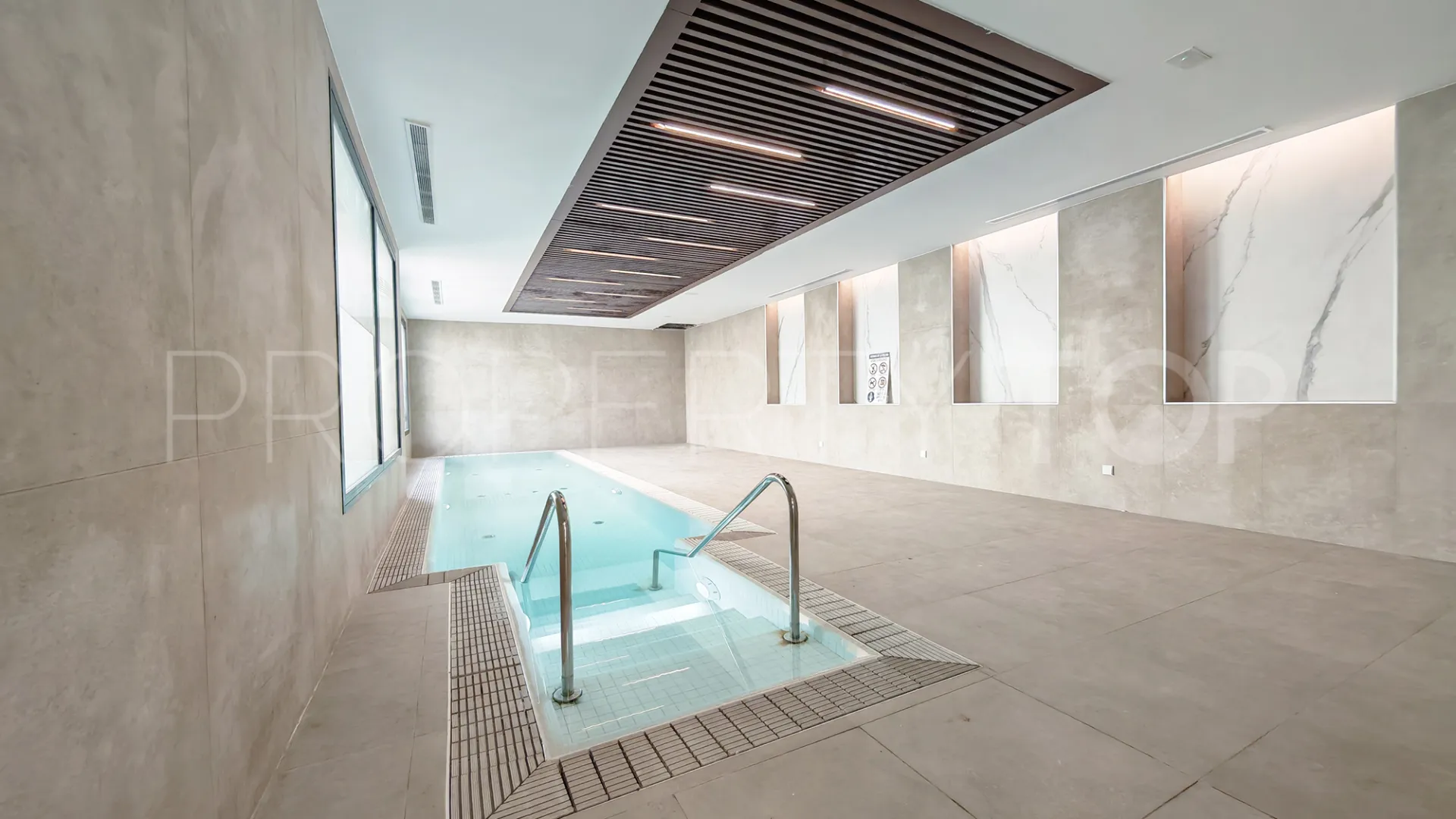 Apartamento planta baja con 2 dormitorios en venta en Cancelada