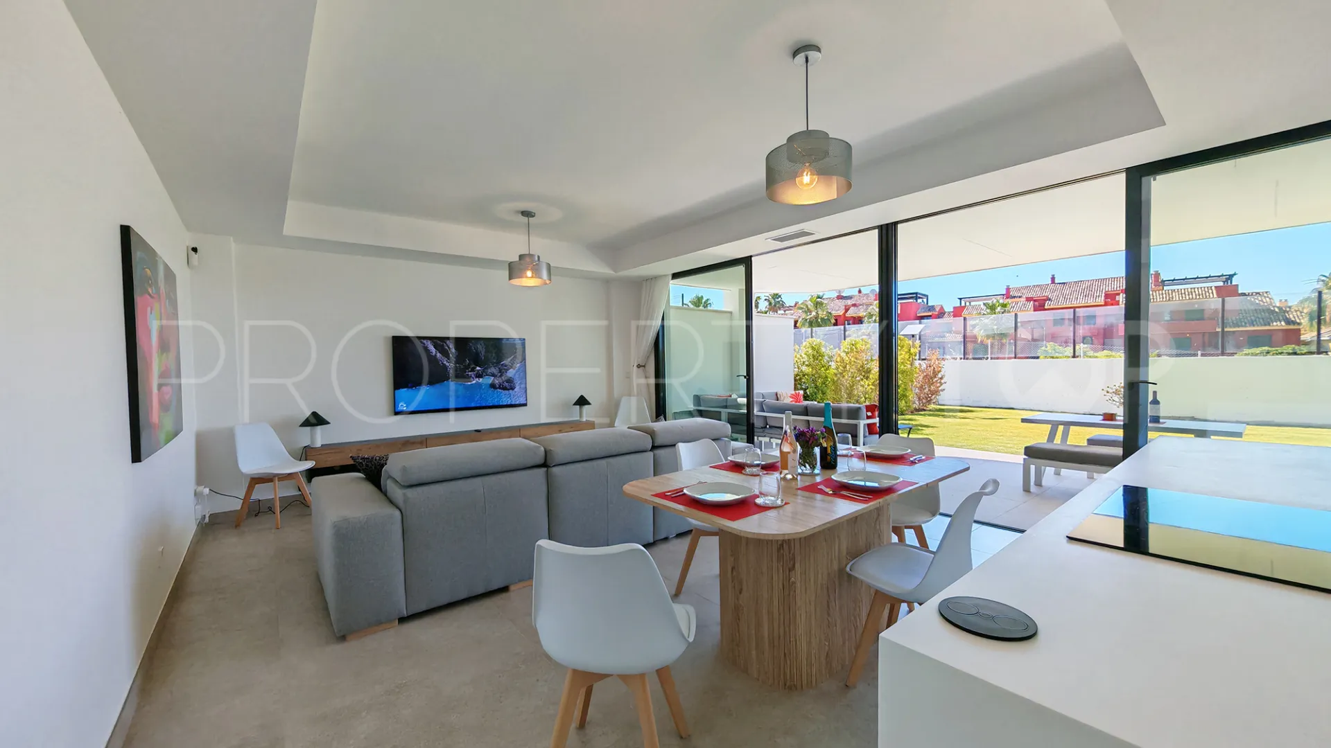 Apartamento planta baja con 2 dormitorios en venta en Cancelada