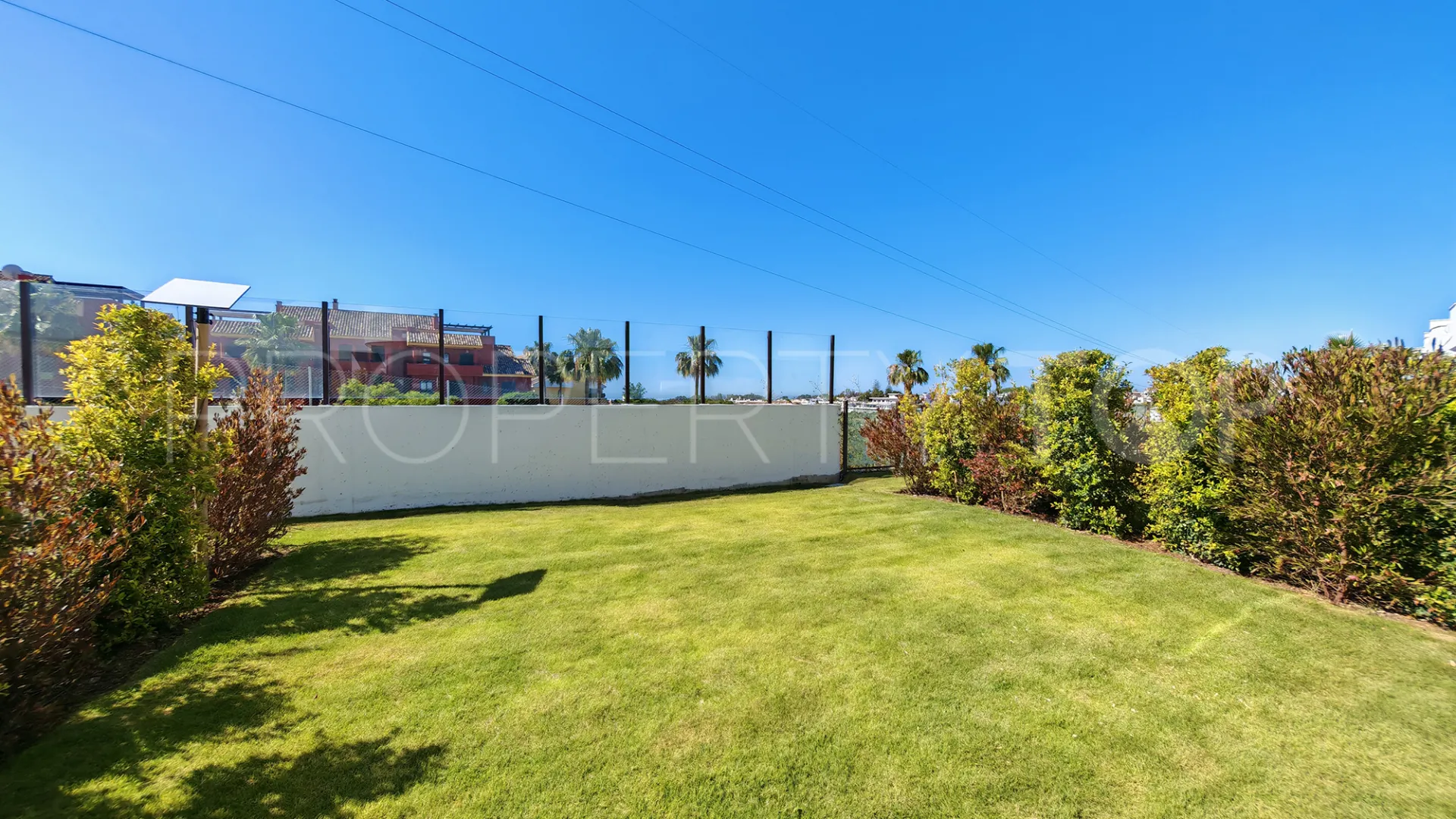 Apartamento planta baja con 2 dormitorios en venta en Cancelada