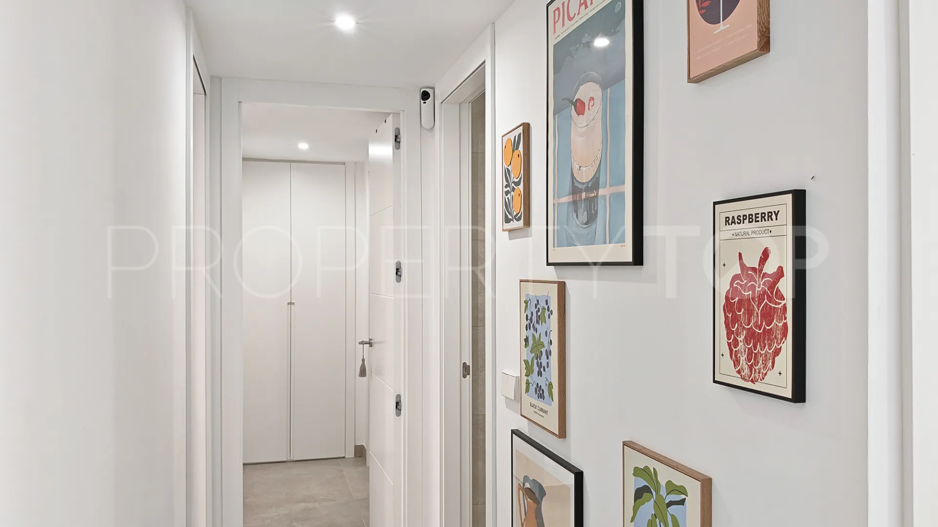 Apartamento planta baja con 2 dormitorios en venta en Cancelada