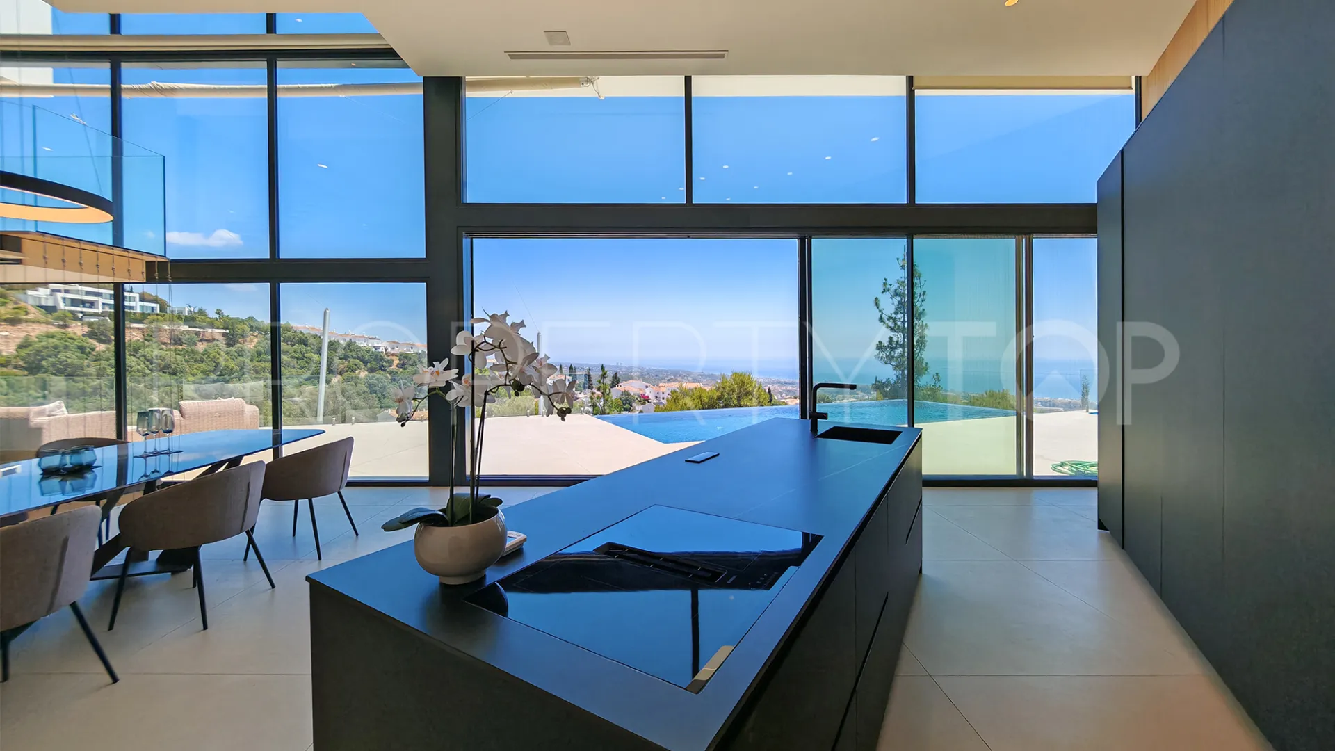 Los Altos de los Monteros 4 bedrooms villa for sale