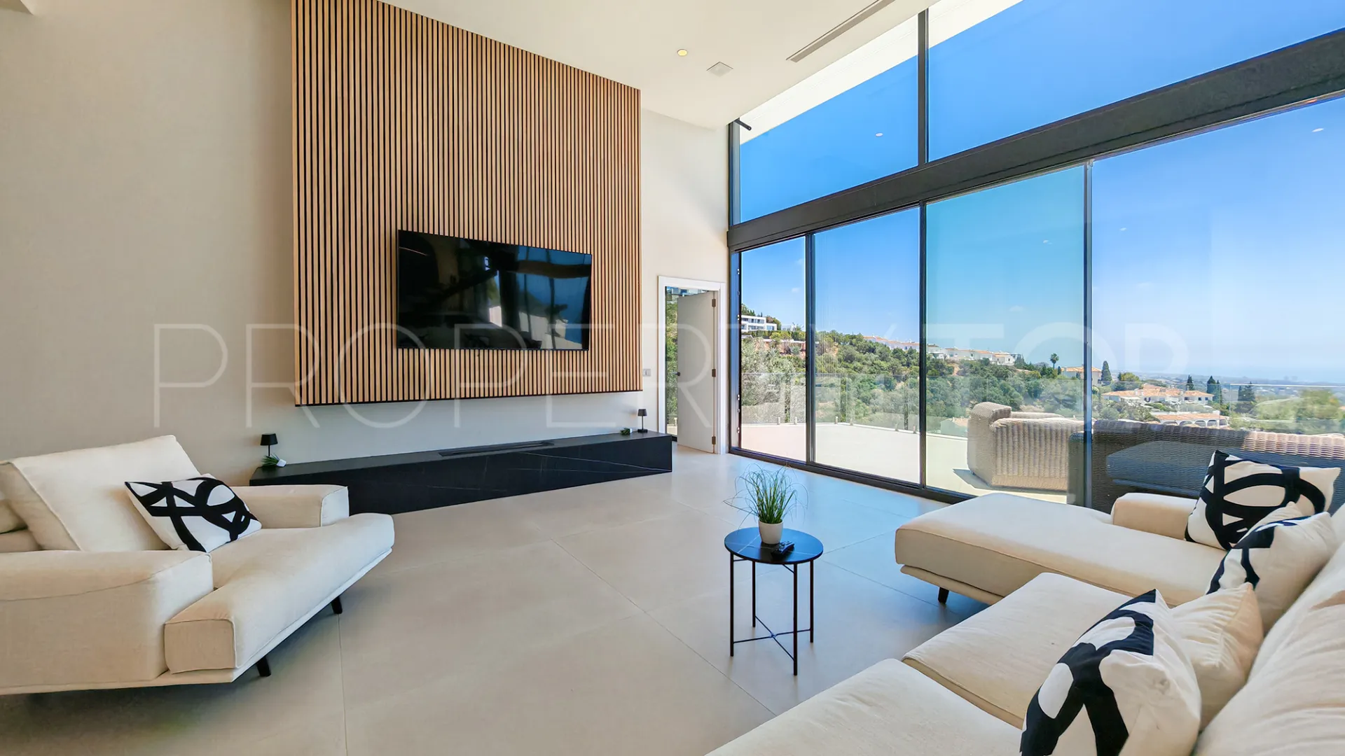 Los Altos de los Monteros 4 bedrooms villa for sale