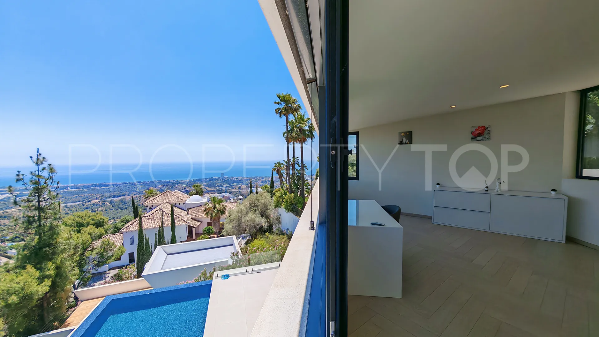 Los Altos de los Monteros 4 bedrooms villa for sale