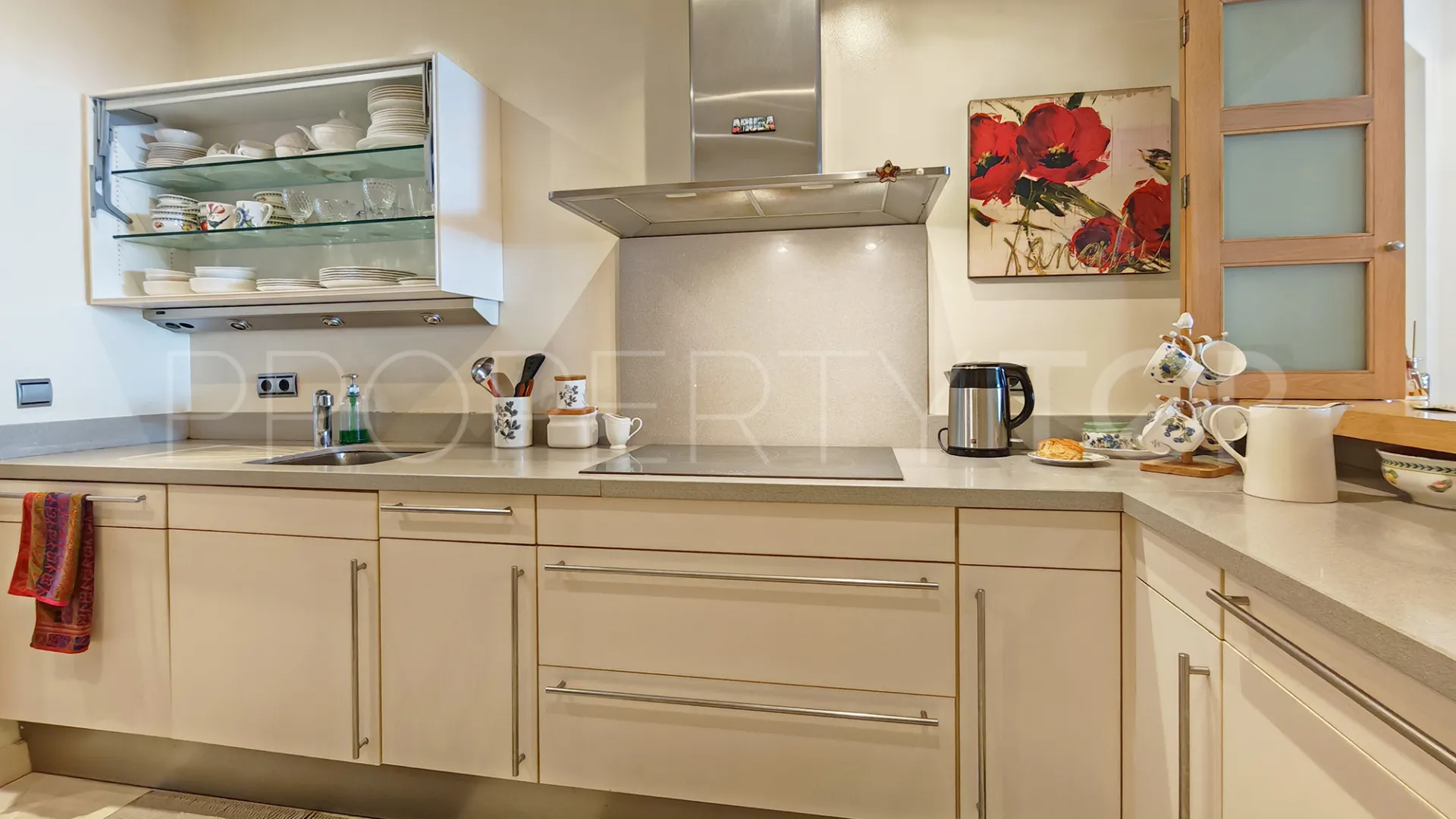 Se vende apartamento con 3 dormitorios en Sierra Blanca