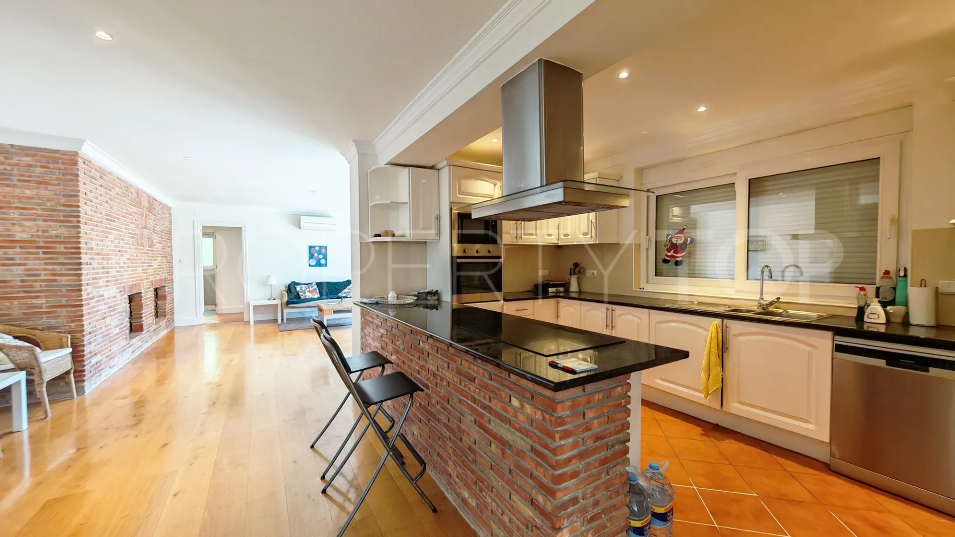 Villa a la venta en Marbesa