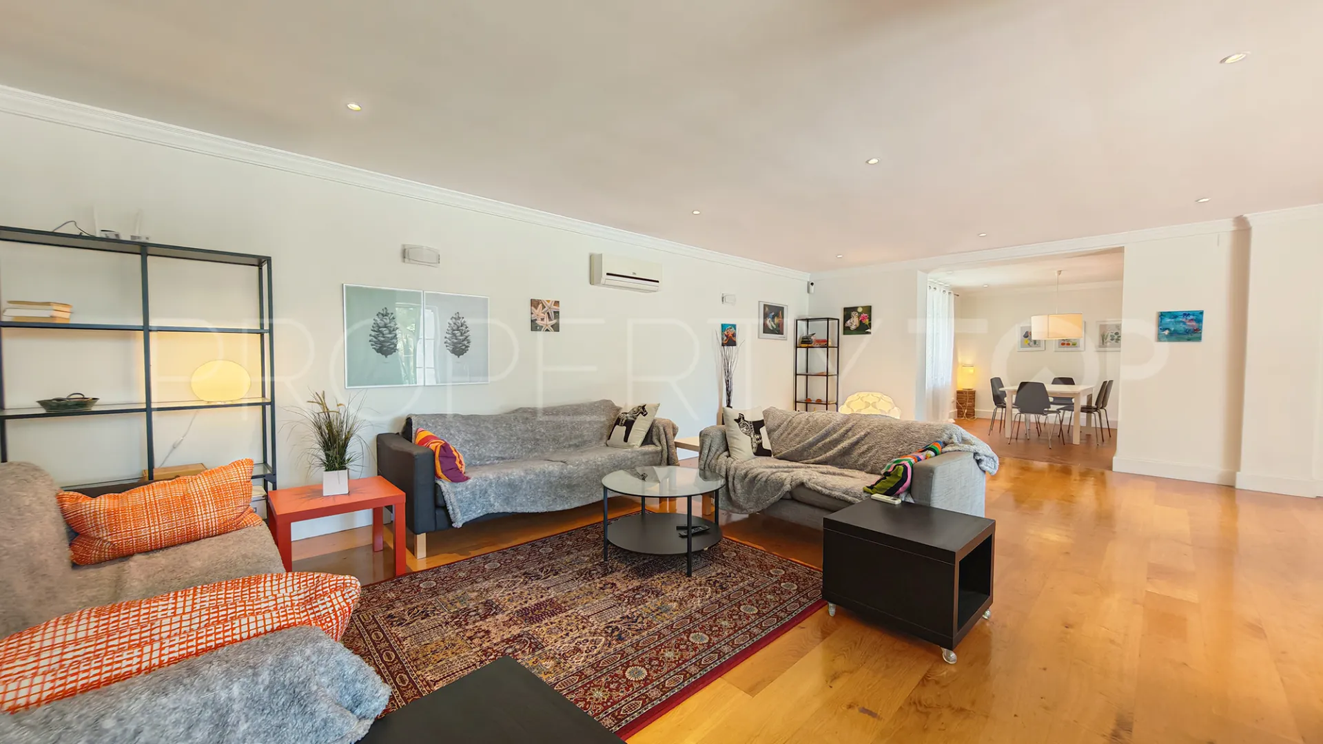 Villa a la venta en Marbesa