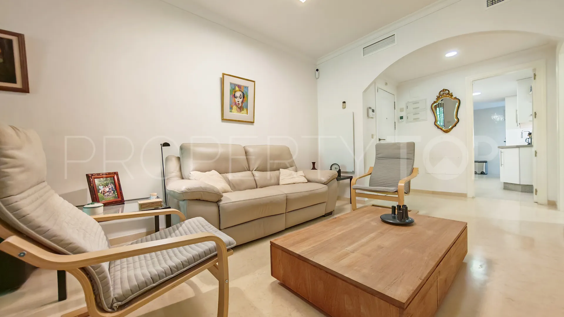 Elviria, apartamento planta baja con 2 dormitorios a la venta