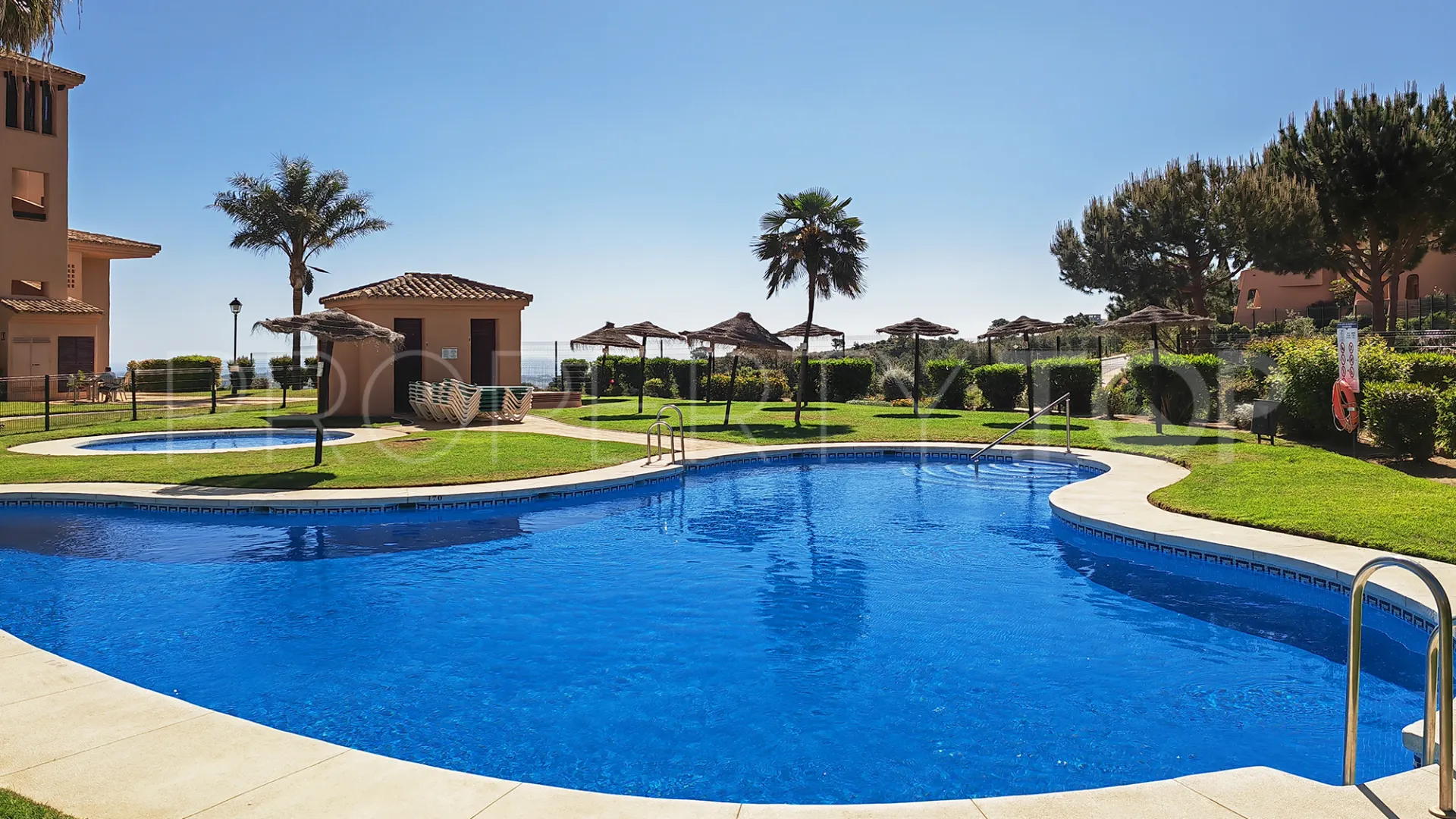 2 bedrooms ground floor apartment for sale in El Soto de Marbella