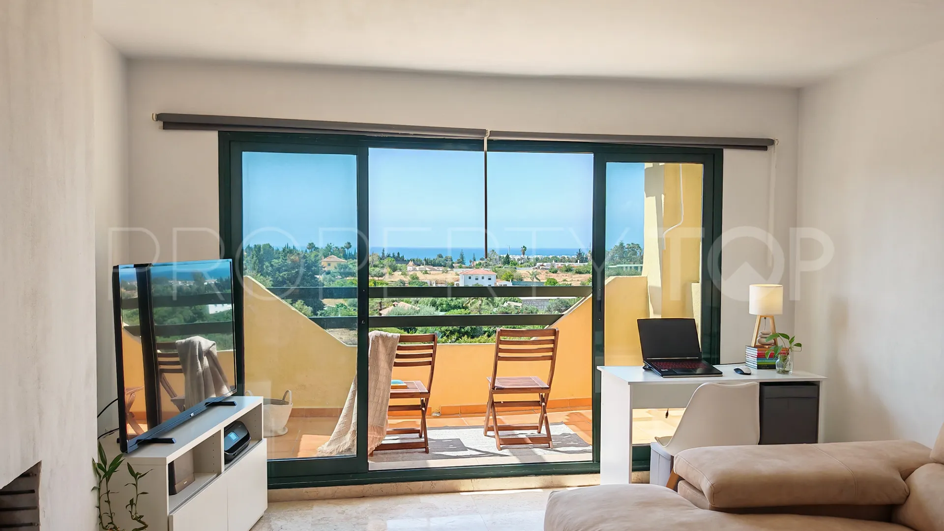 Duplex penthouse with 3 bedrooms for sale in La Resina Golf