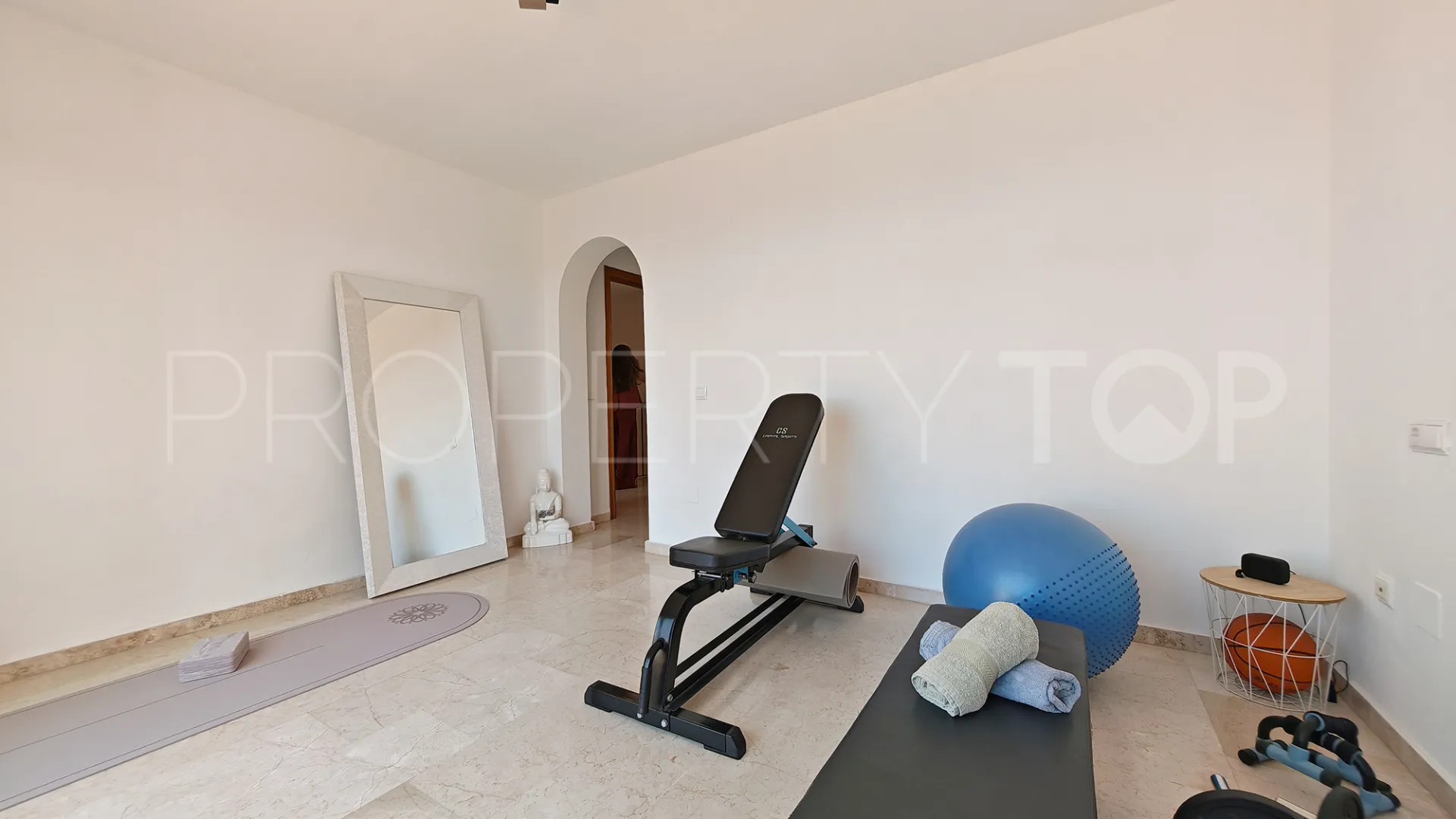 Duplex penthouse with 3 bedrooms for sale in La Resina Golf