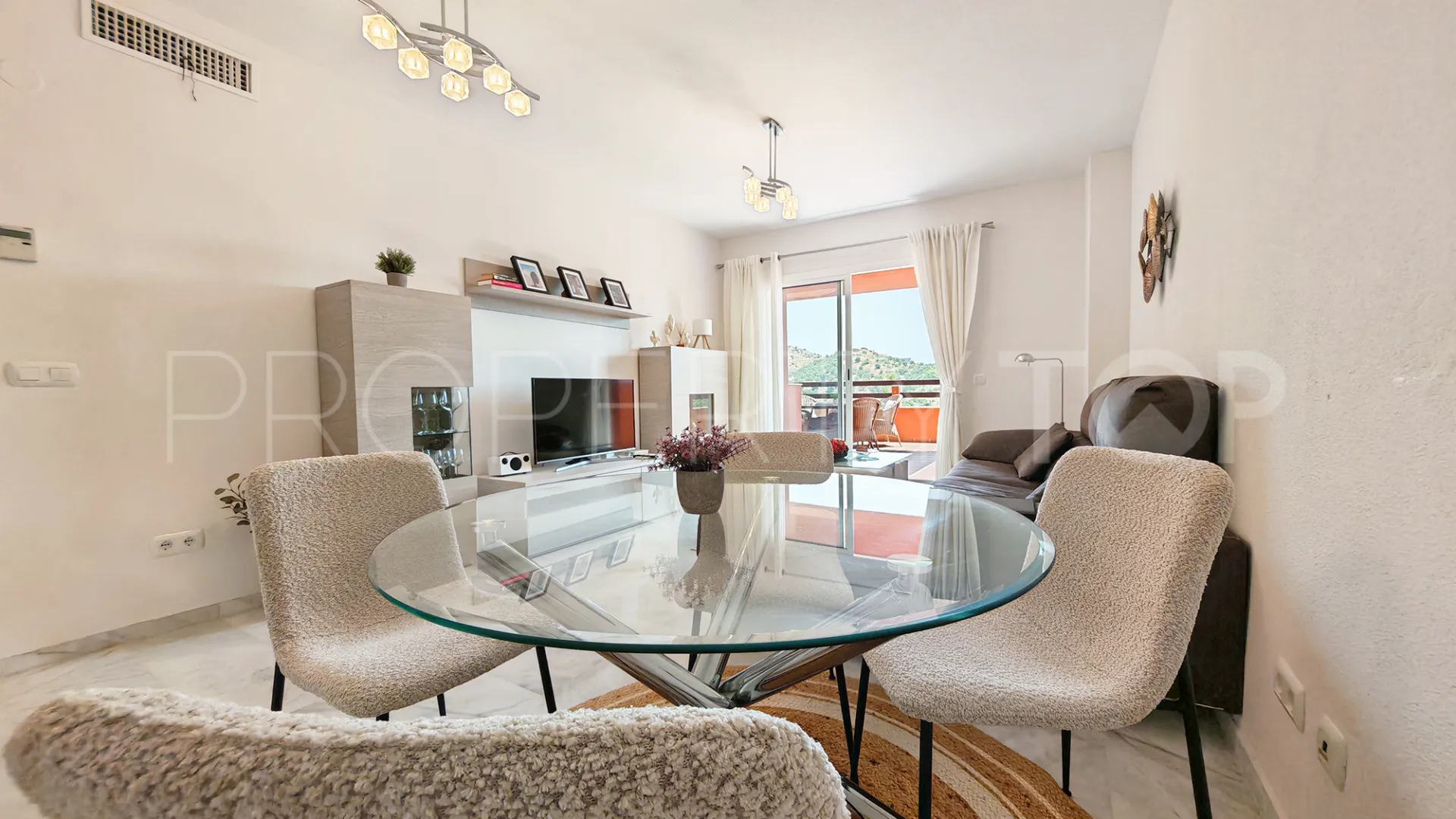 Apartamento en venta en La Reserva de Marbella de 2 dormitorios