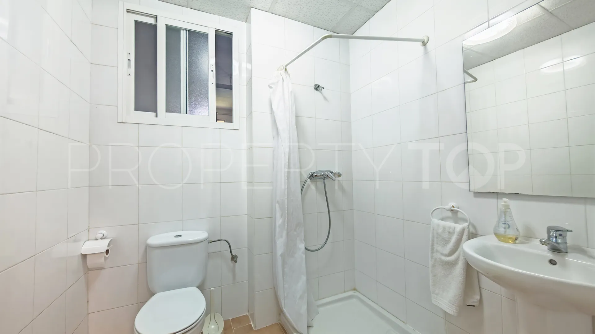 4 bedrooms villa for sale in Elviria
