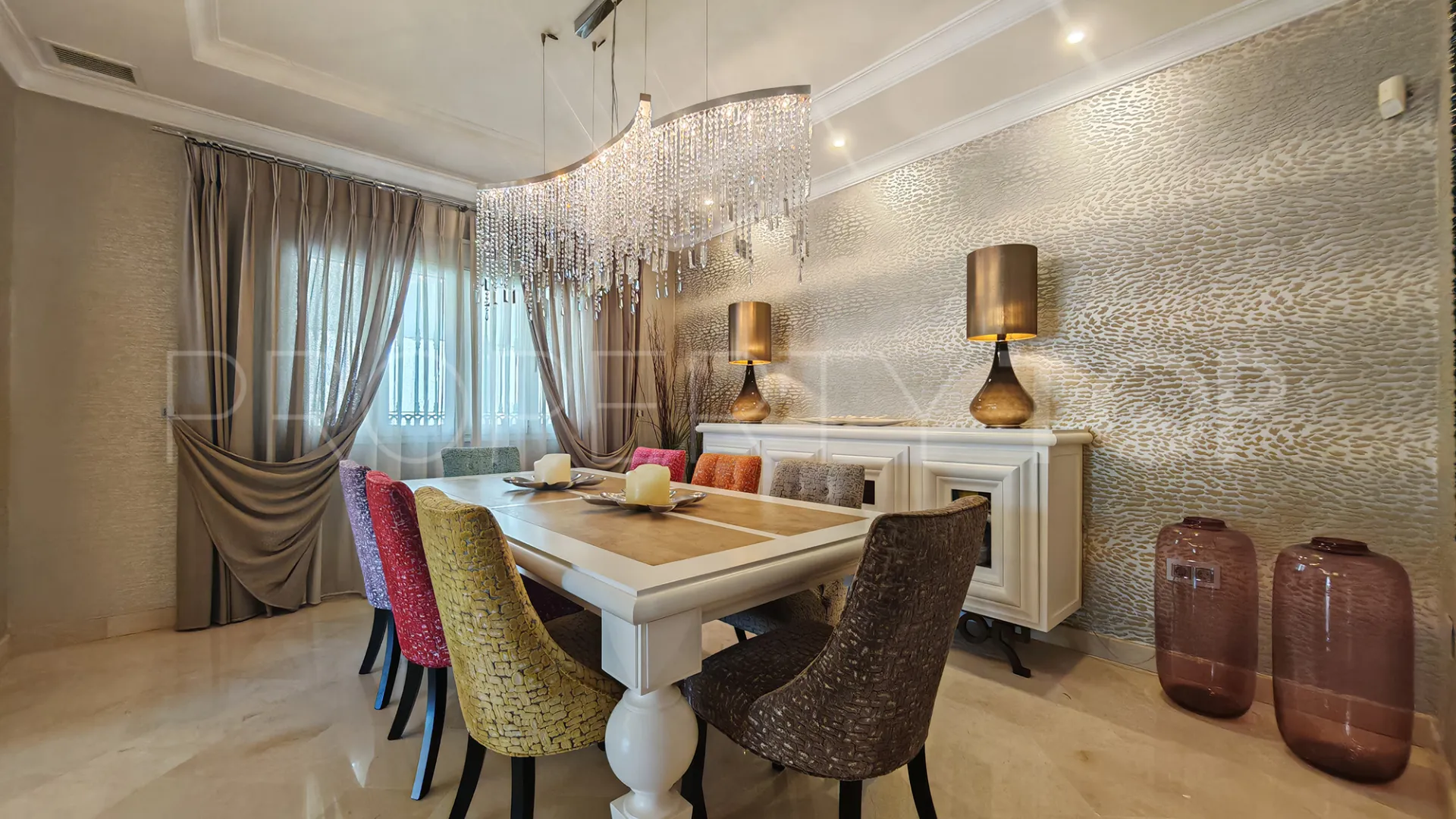 4 bedrooms villa for sale in Elviria