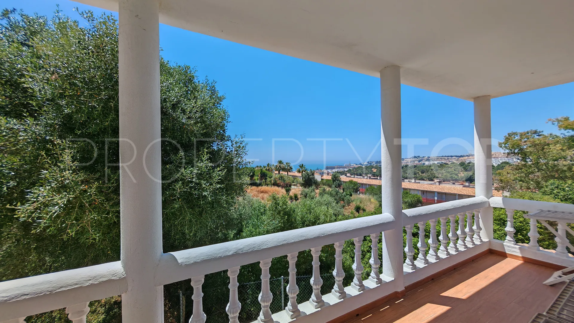 Villa for sale in Cala de Mijas with 3 bedrooms