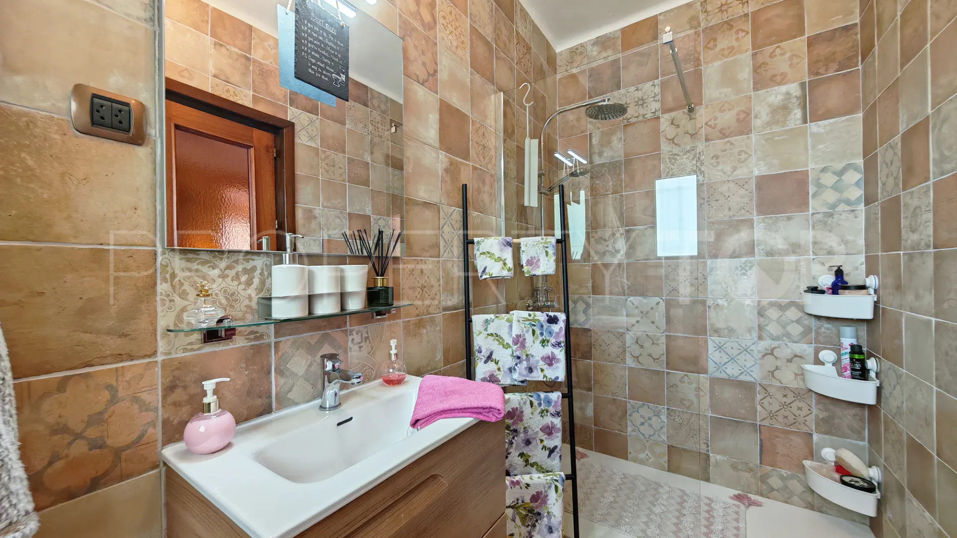 Villa for sale in Cala de Mijas with 3 bedrooms