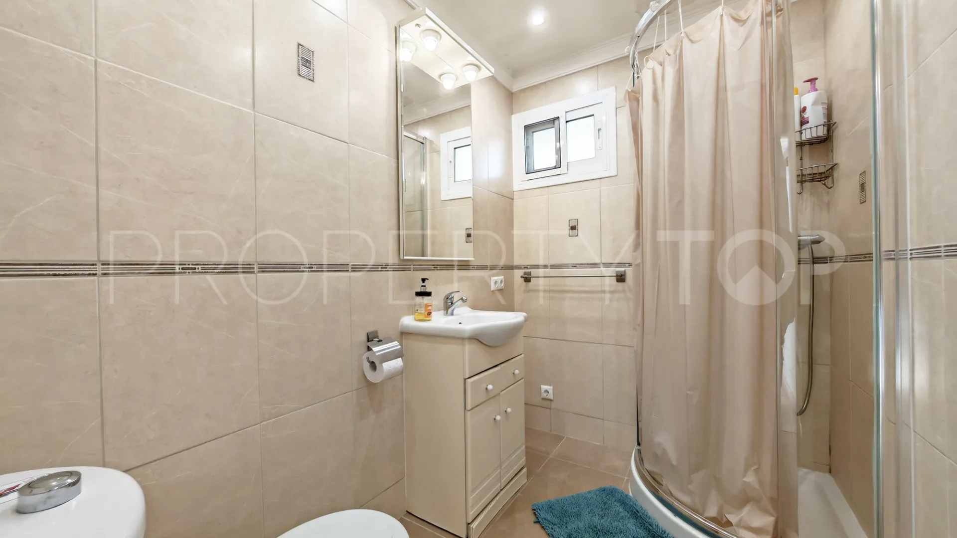 Villa en venta en El Chaparral de 4 dormitorios