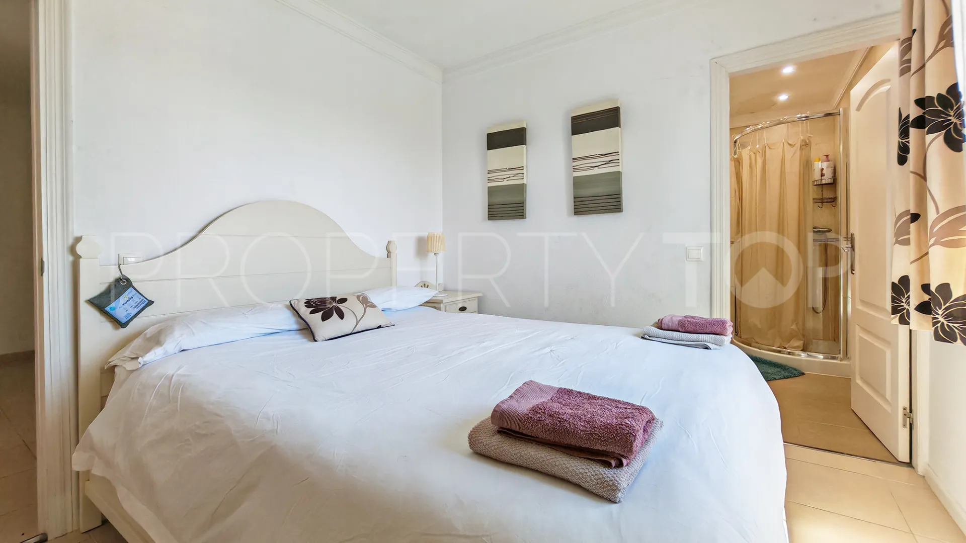 Villa en venta en El Chaparral de 4 dormitorios