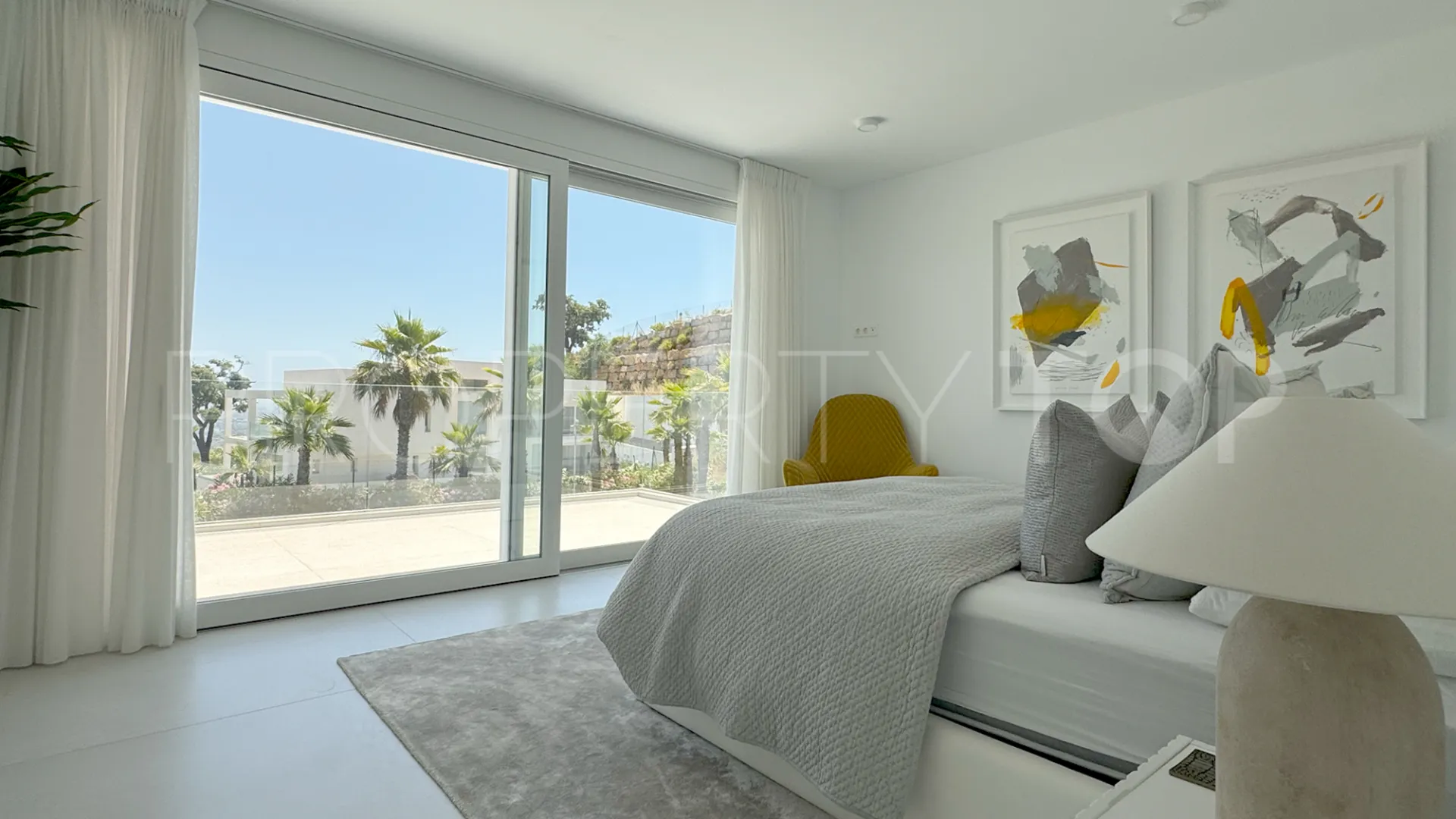 Se vende villa de 4 dormitorios en La Mairena