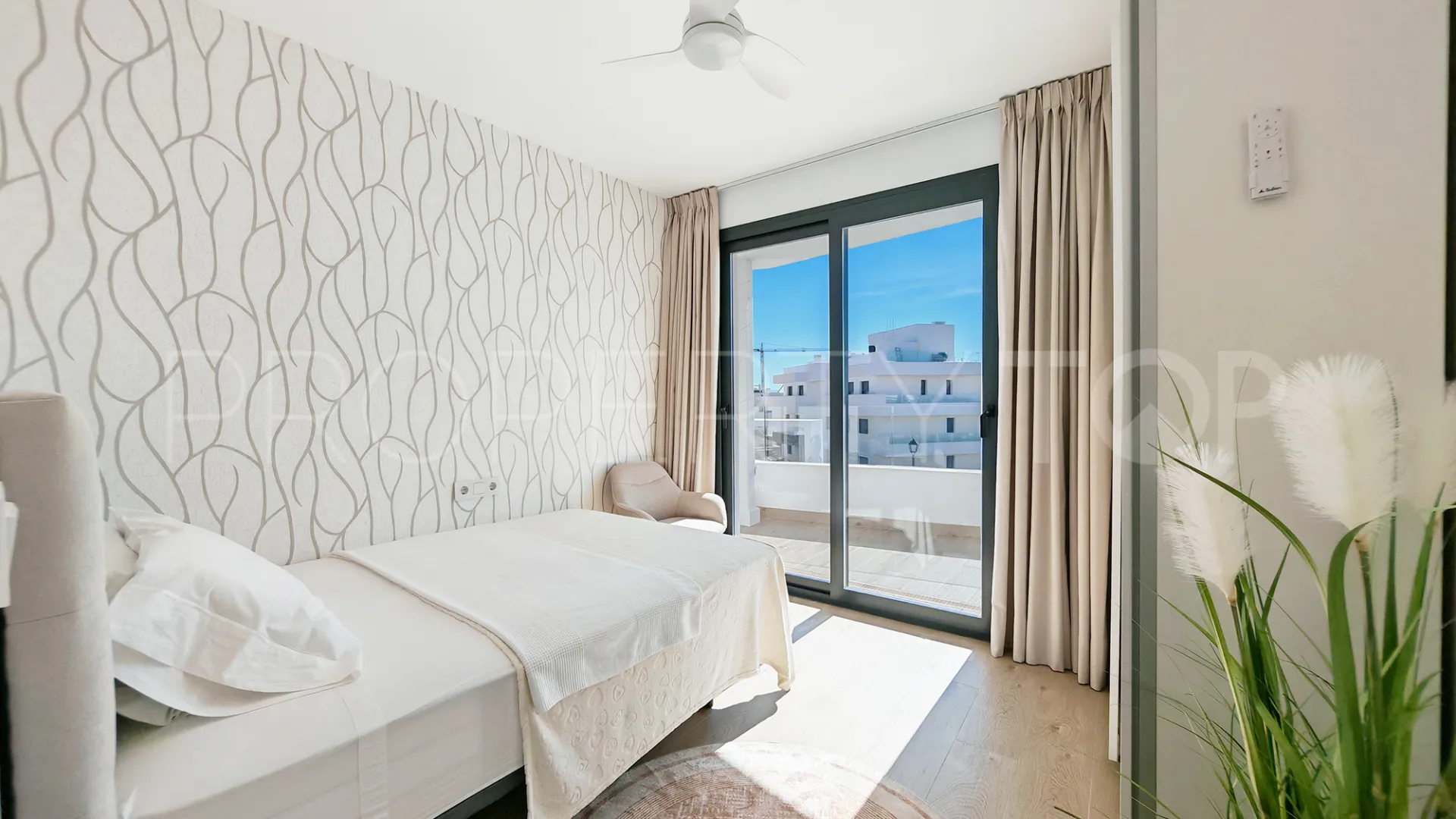 Estepona 2 bedrooms apartment for sale