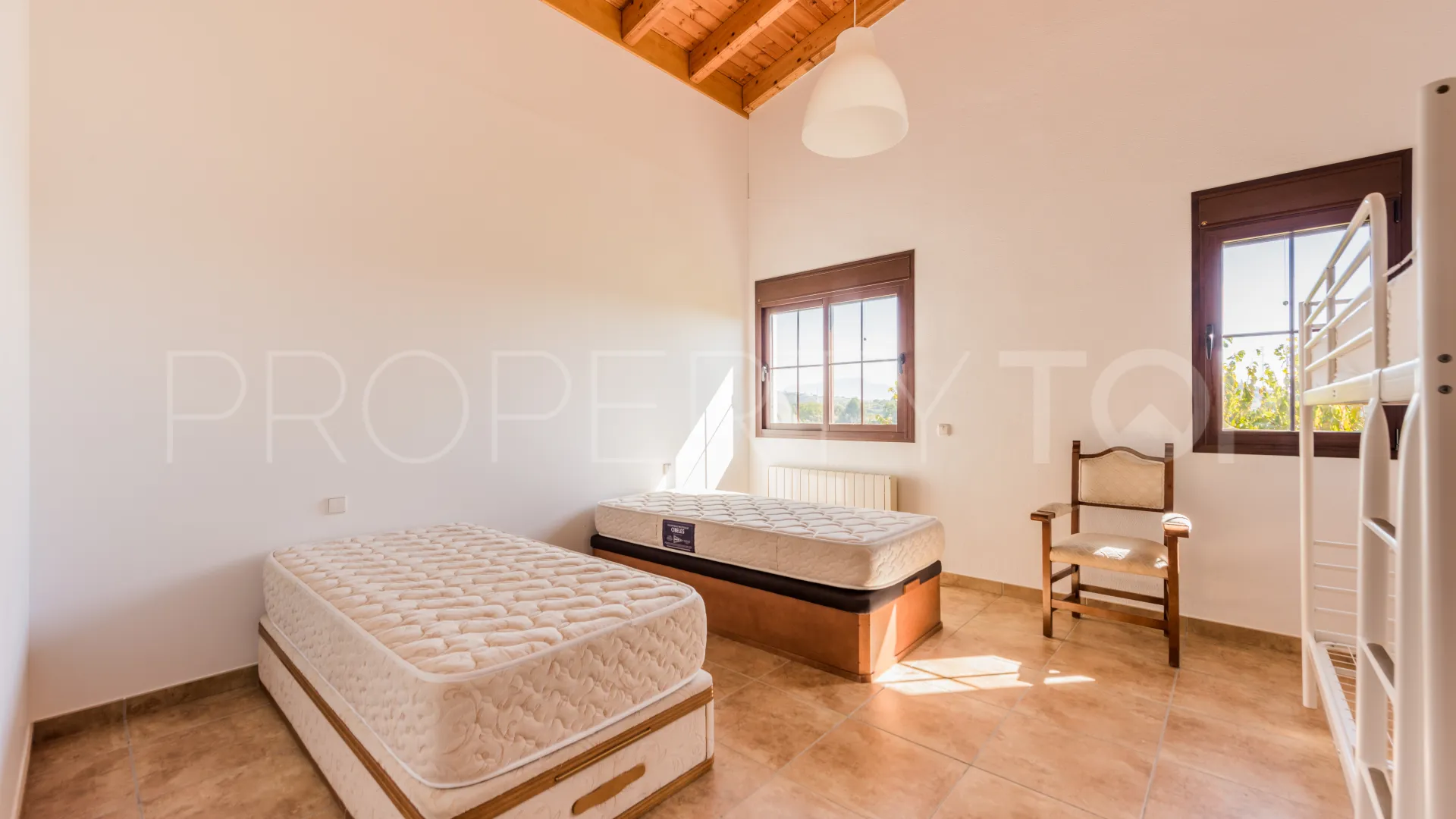 Comprar villa con 3 dormitorios en El Padron