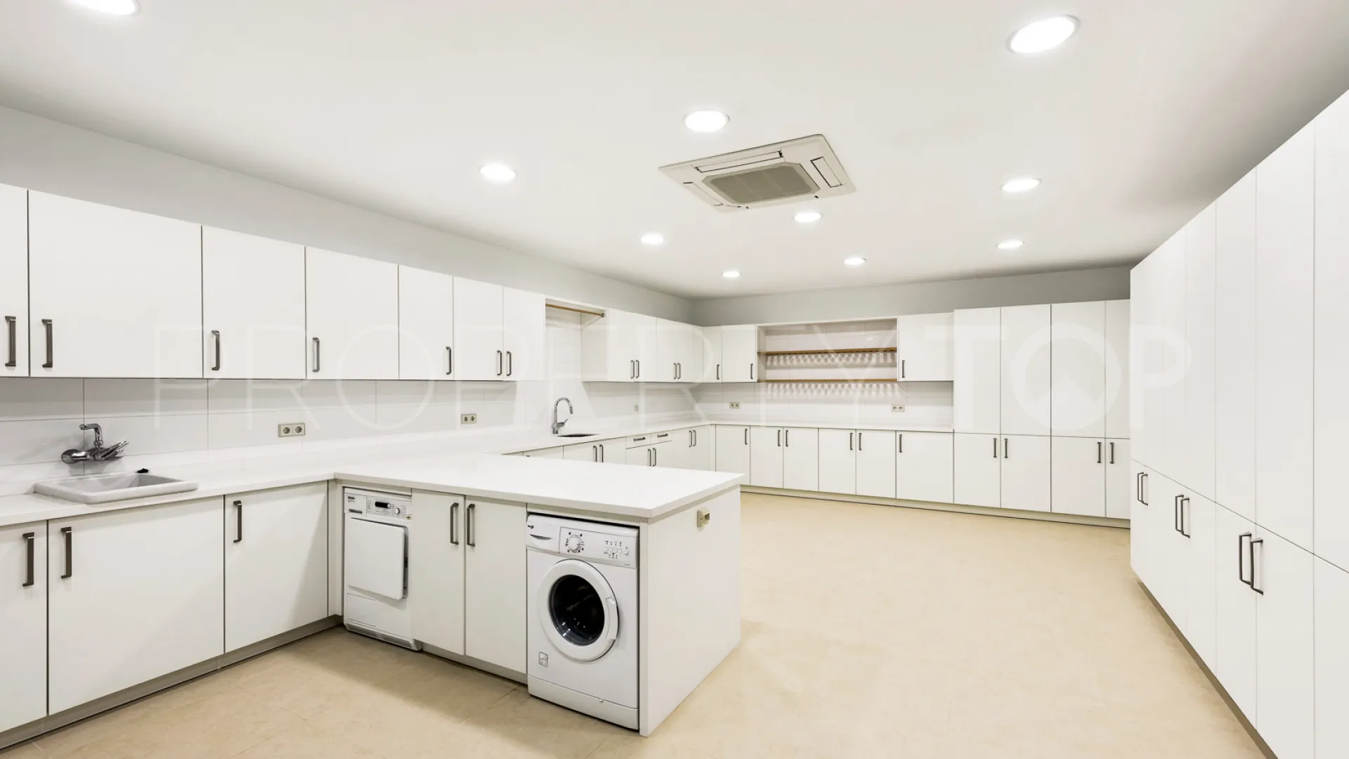 Villa a la venta en La Zagaleta con 10 dormitorios