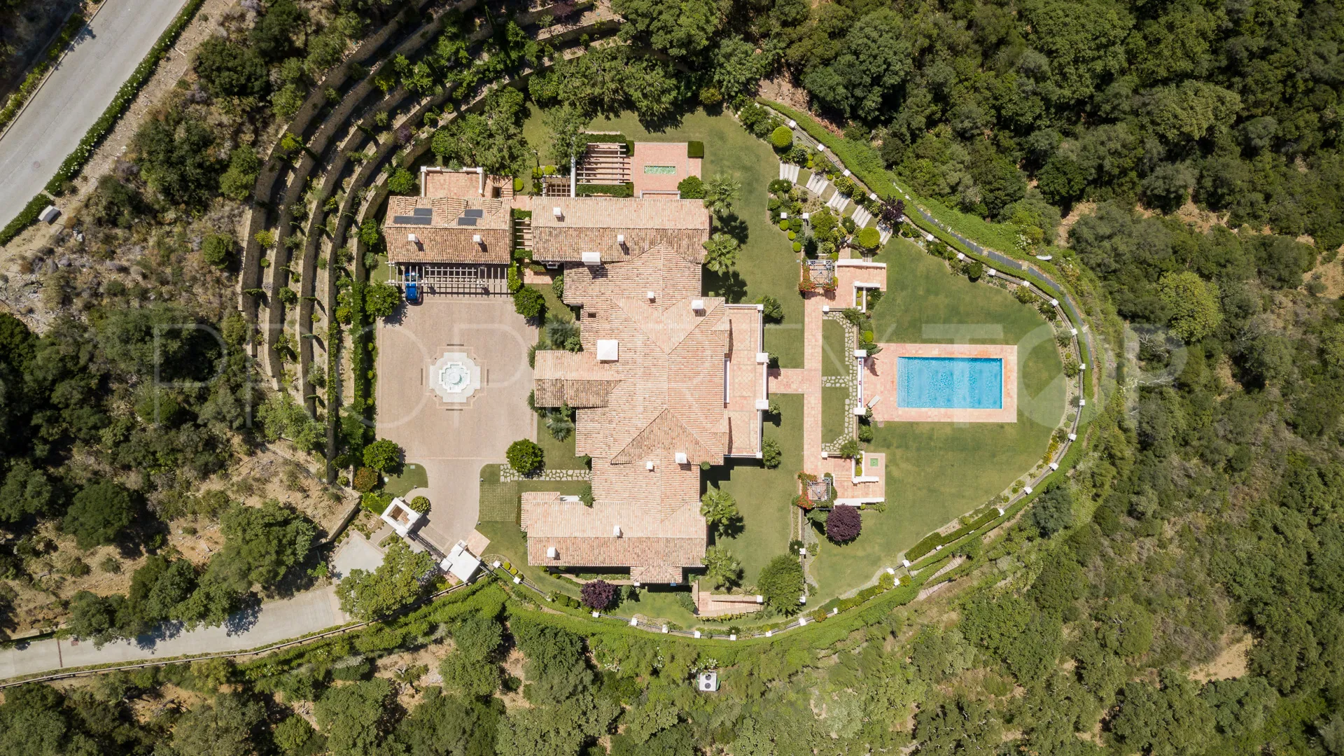 Villa a la venta en La Zagaleta con 10 dormitorios