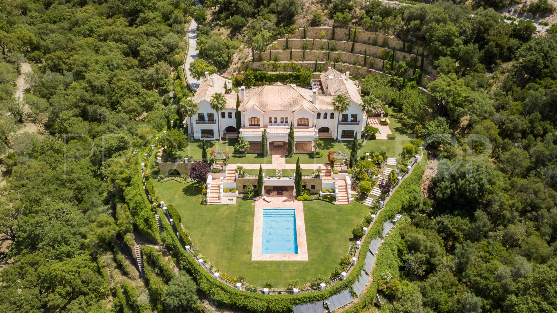 Villa a la venta en La Zagaleta con 10 dormitorios