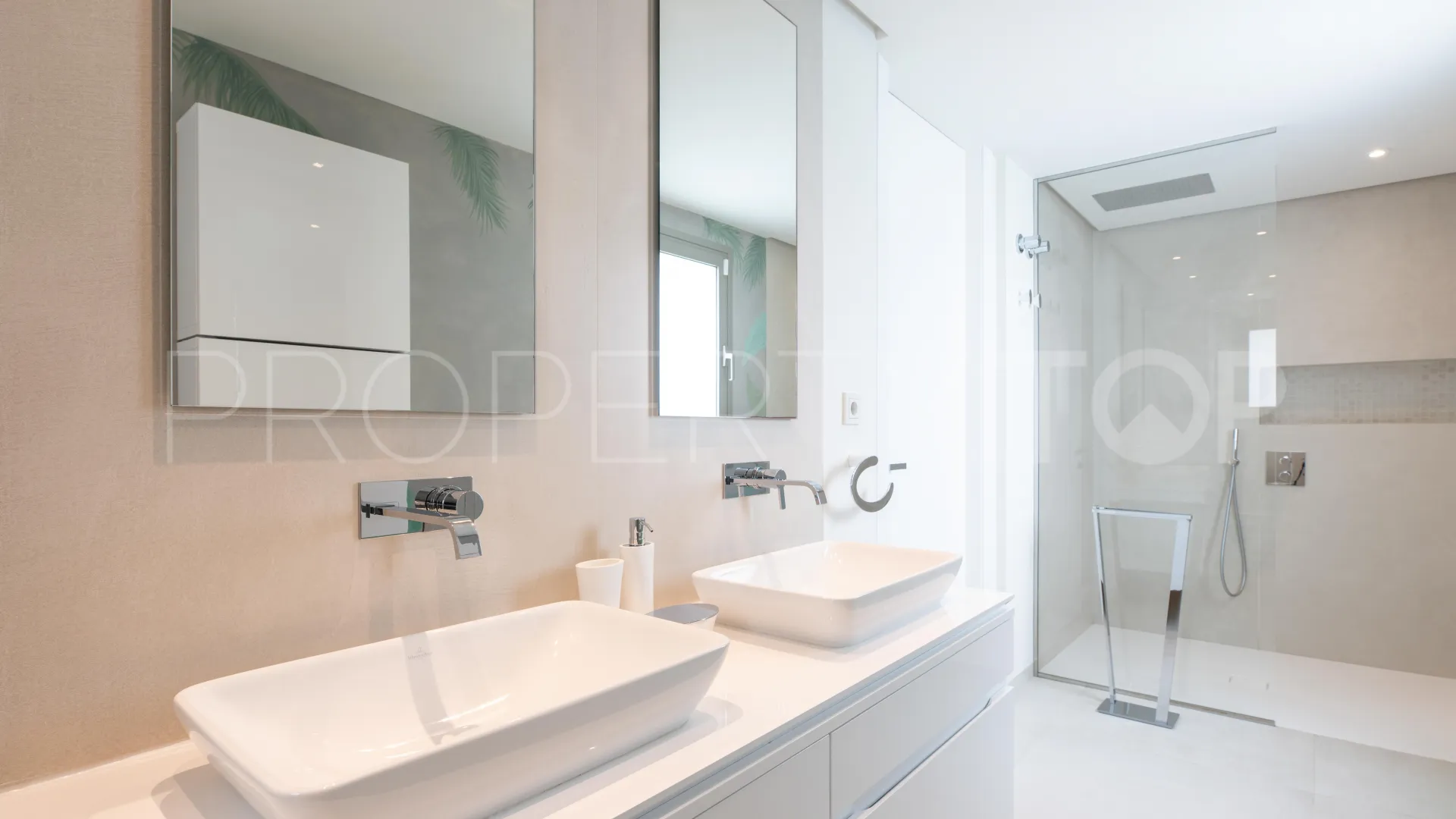Apartamento en venta en 9 Lions Residences