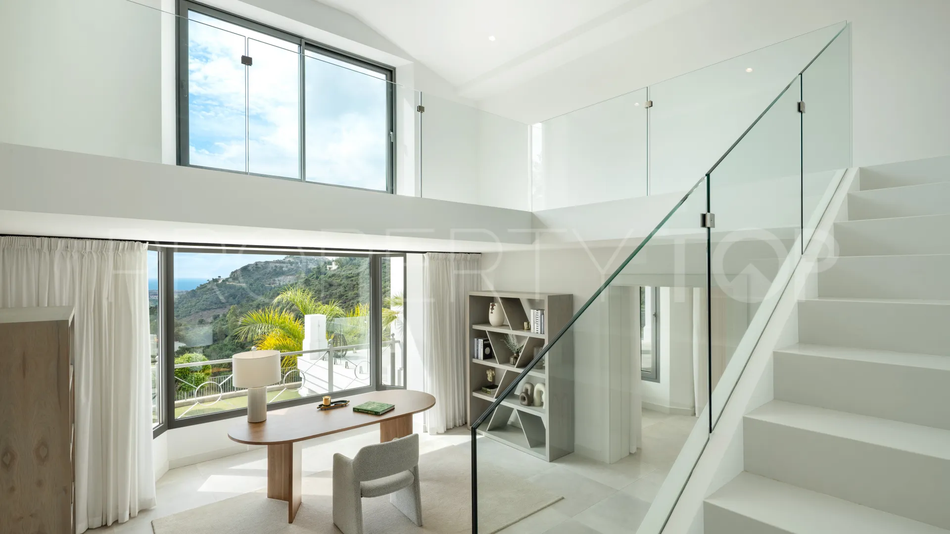 For sale villa with 5 bedrooms in El Madroñal