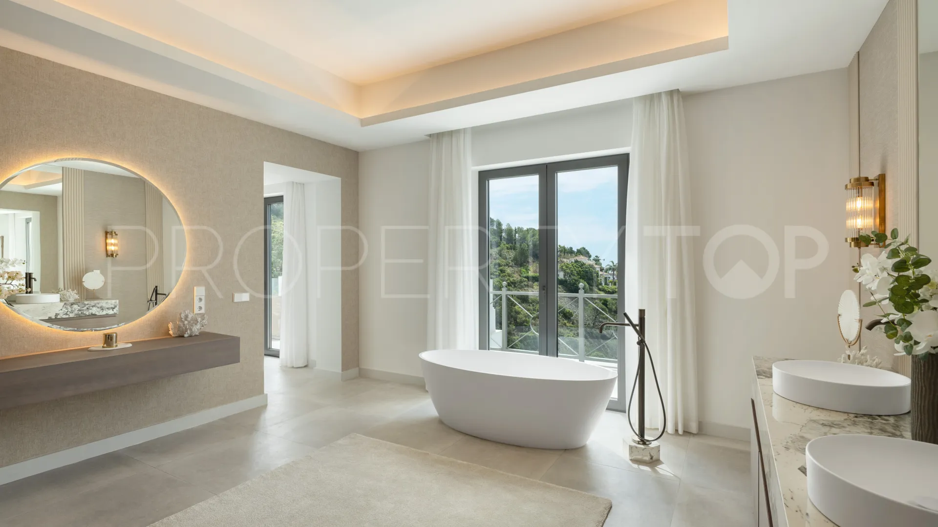 For sale villa with 5 bedrooms in El Madroñal