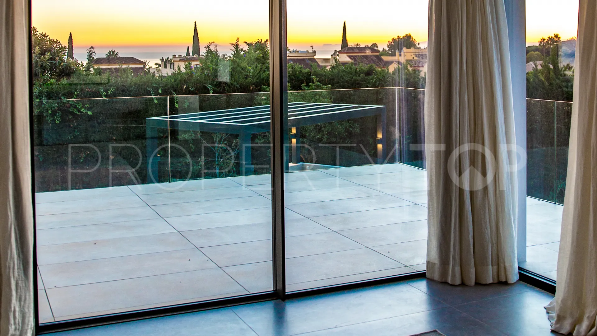 Villa en venta en Nagüeles