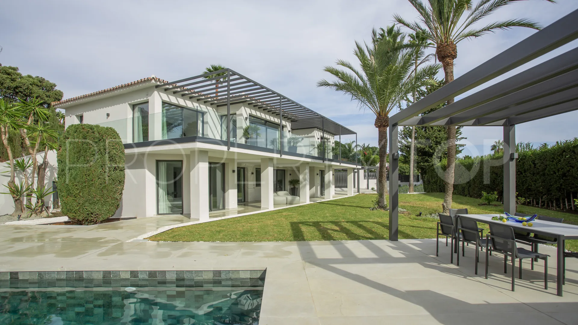 Villa en venta en Nagüeles