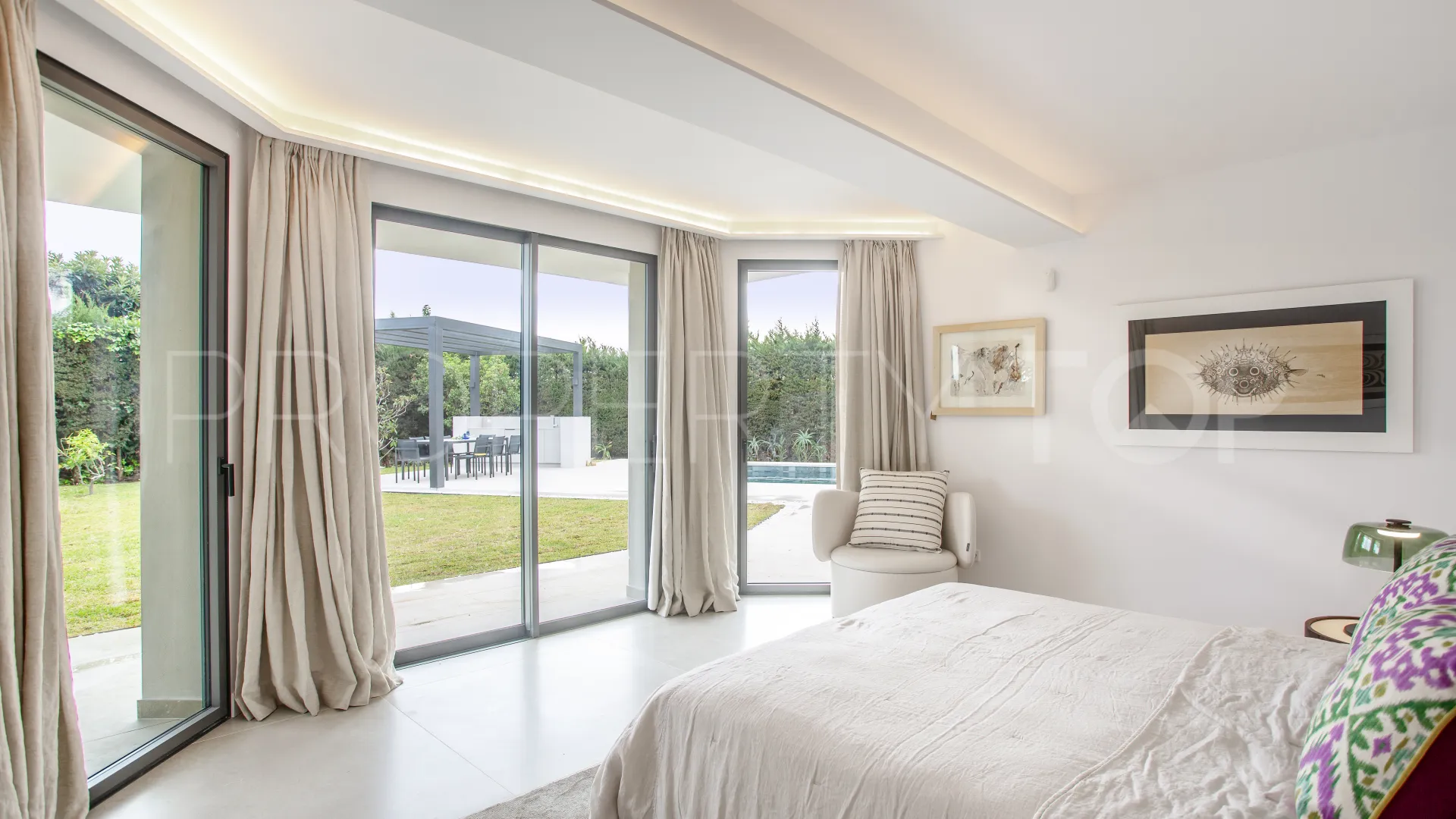 Villa en venta en Nagüeles